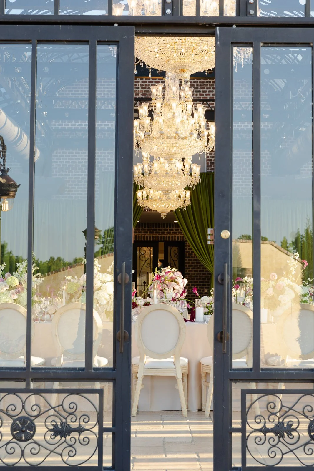 conservatory-blackberry-ridge-wedding-photos-201.jpg