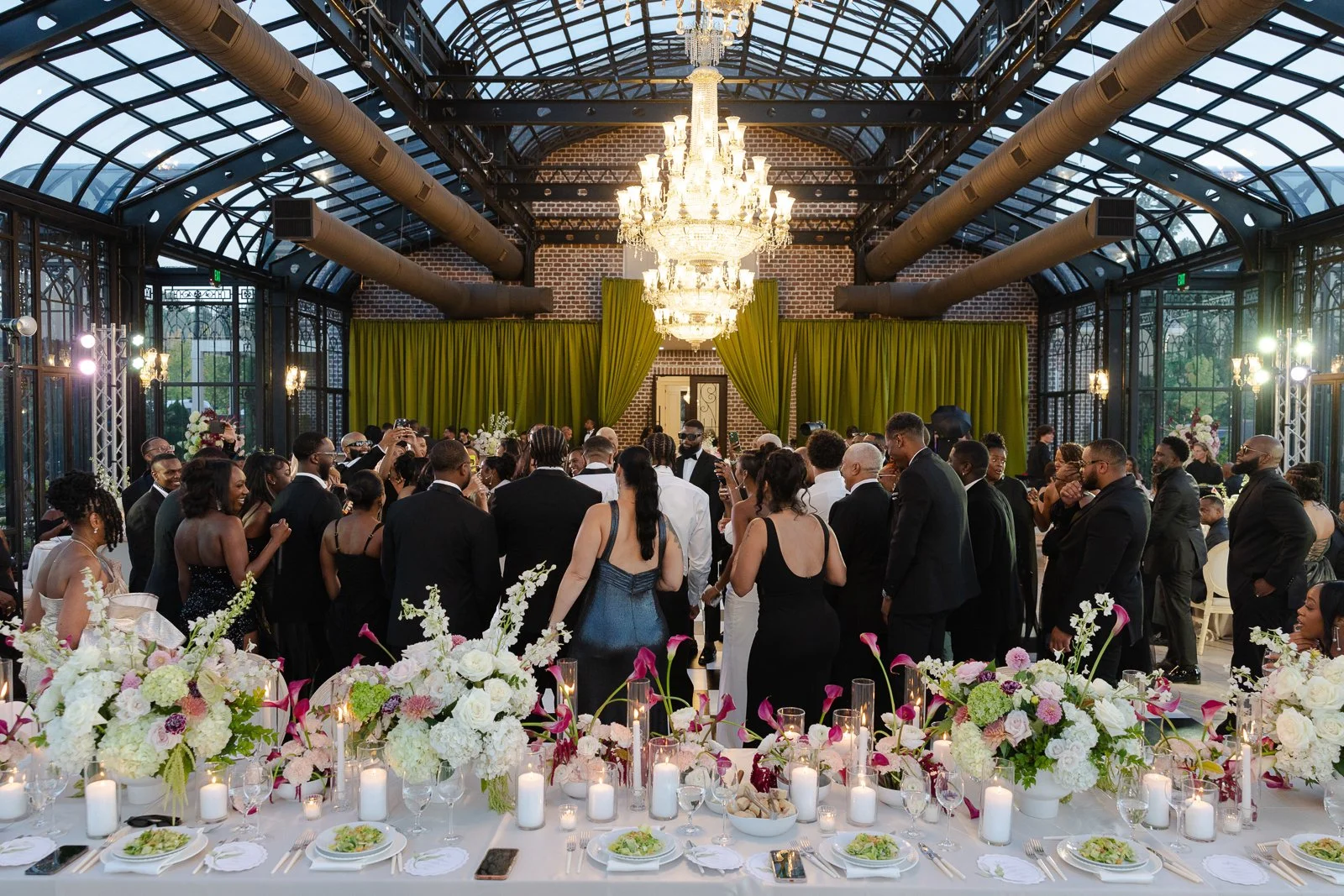 conservatory-blackberry-ridge-wedding-photos-242.jpg