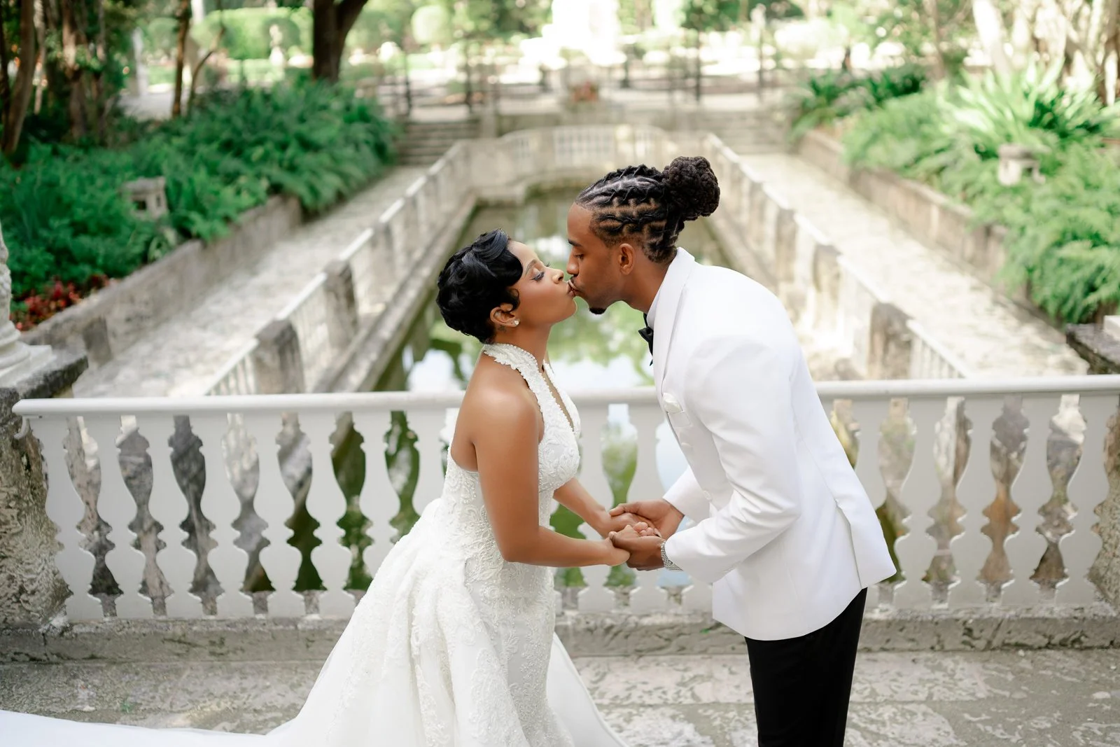 vizcaya-museum-wedding-photos-10.jpg