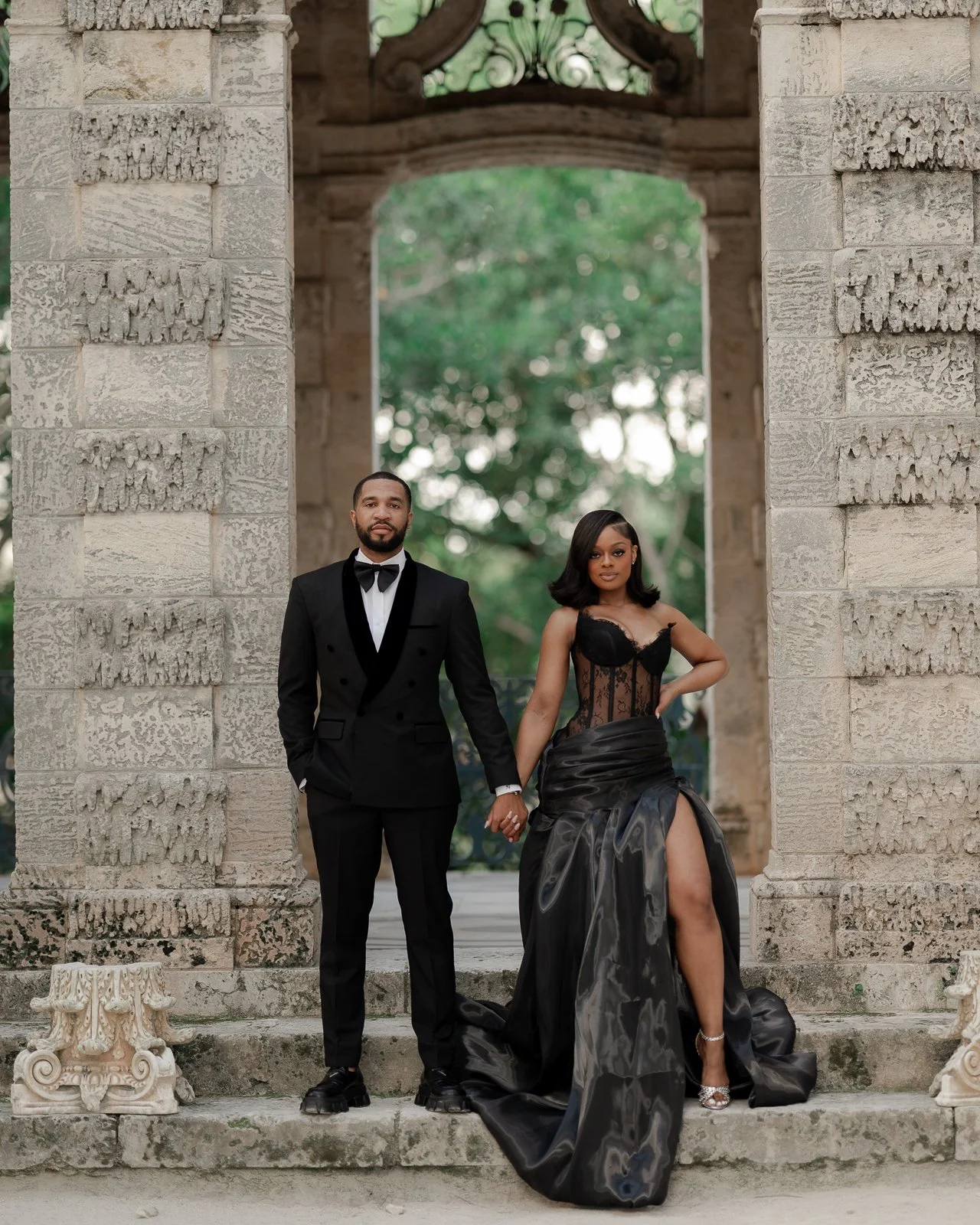vizcaya-museum-miami-engagement-photos-1.jpg