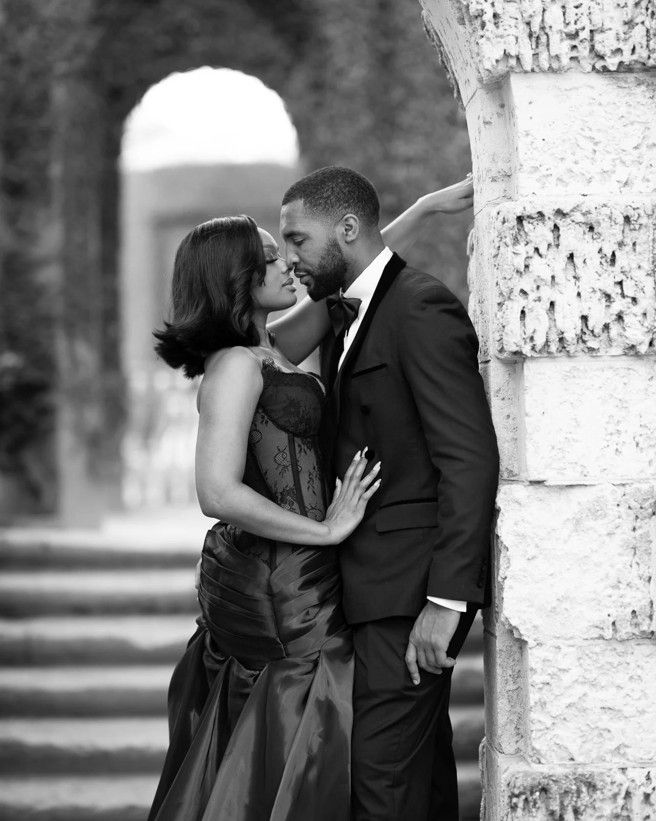 vizcaya-museum-miami-engagement-photos-22.jpg