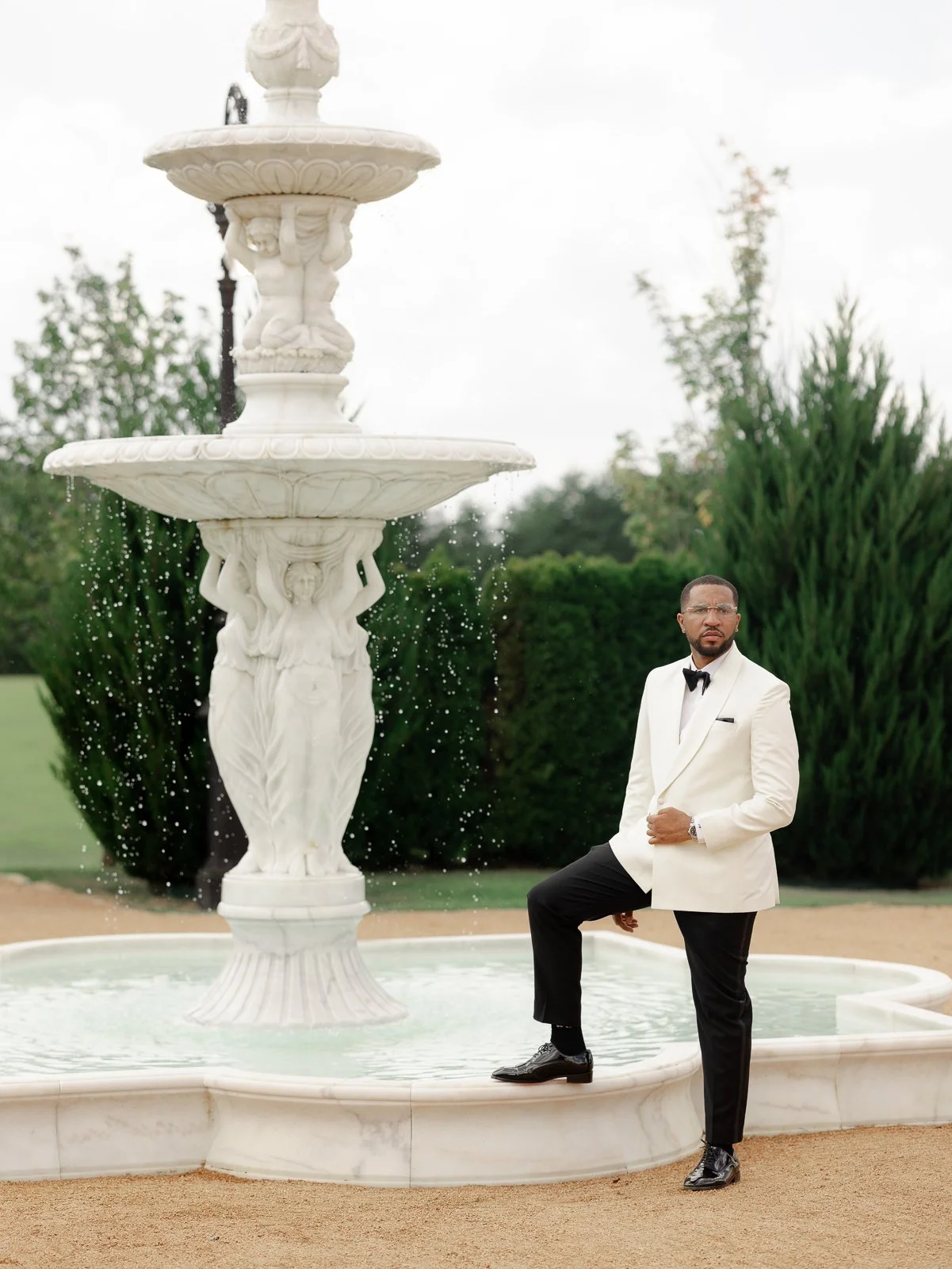 conservatory-blackberry-ridge-wedding-photos-44.jpg
