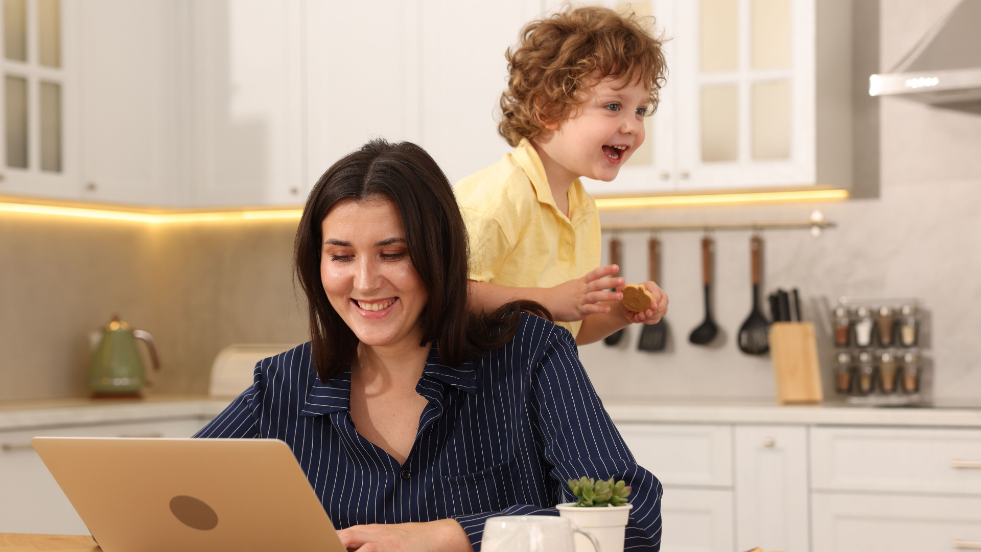 Mom and Child reading the Summit Connection