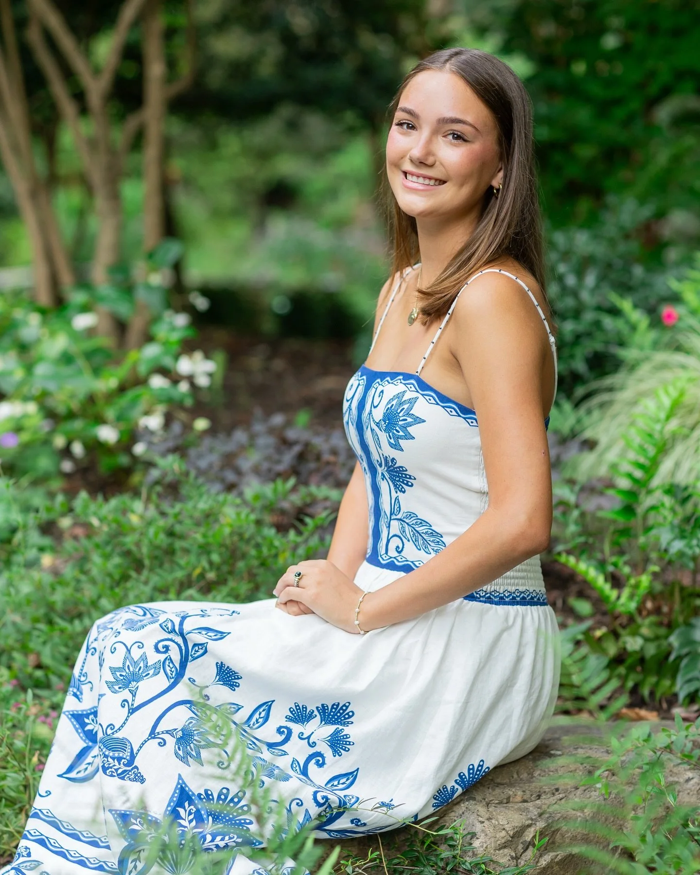 Senior session 🤍💙

#kathrynkingphotography  #charlottephotographer #charlottencphotographer #charlottenclifestylephotographer #charlottenc #charlottephotography #charlottencphotography #charlottenewbornphotography #charlottefamilyphotography  #newb