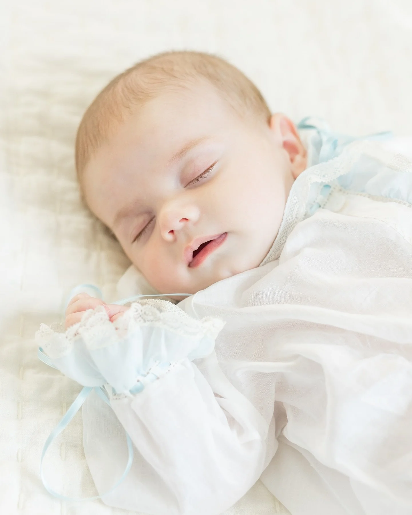 Silent night 😴 

#kathrynkingphotography  #charlottephotographer #charlottencphotographer #charlottenclifestylephotographer #charlottenc #charlottephotography #charlottencphotography #charlottenewbornphotography #charlottefamilyphotography  #newborn