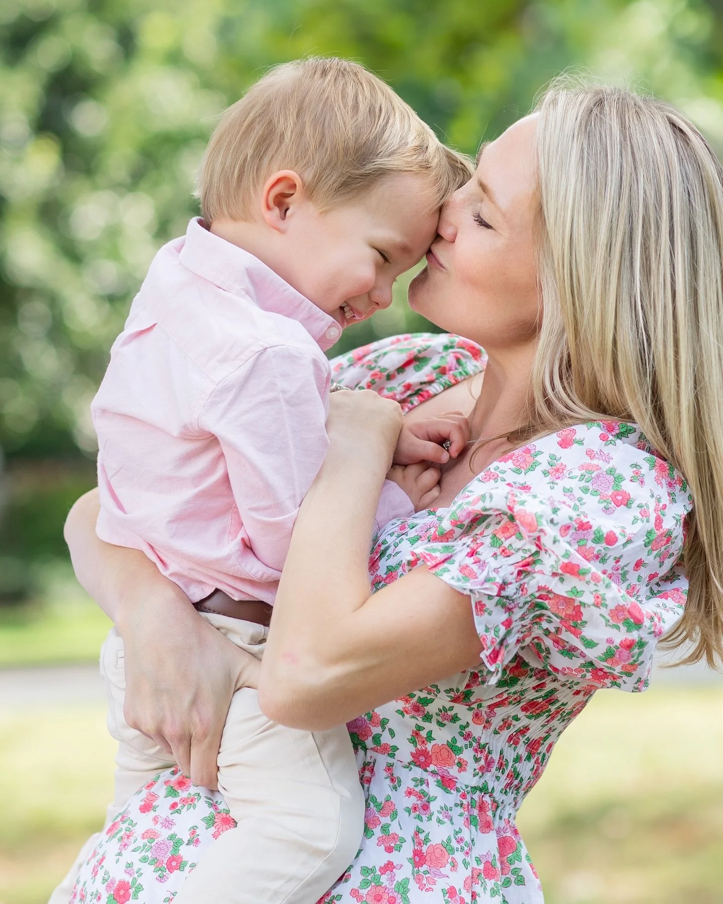 Hugs and kisses 💘