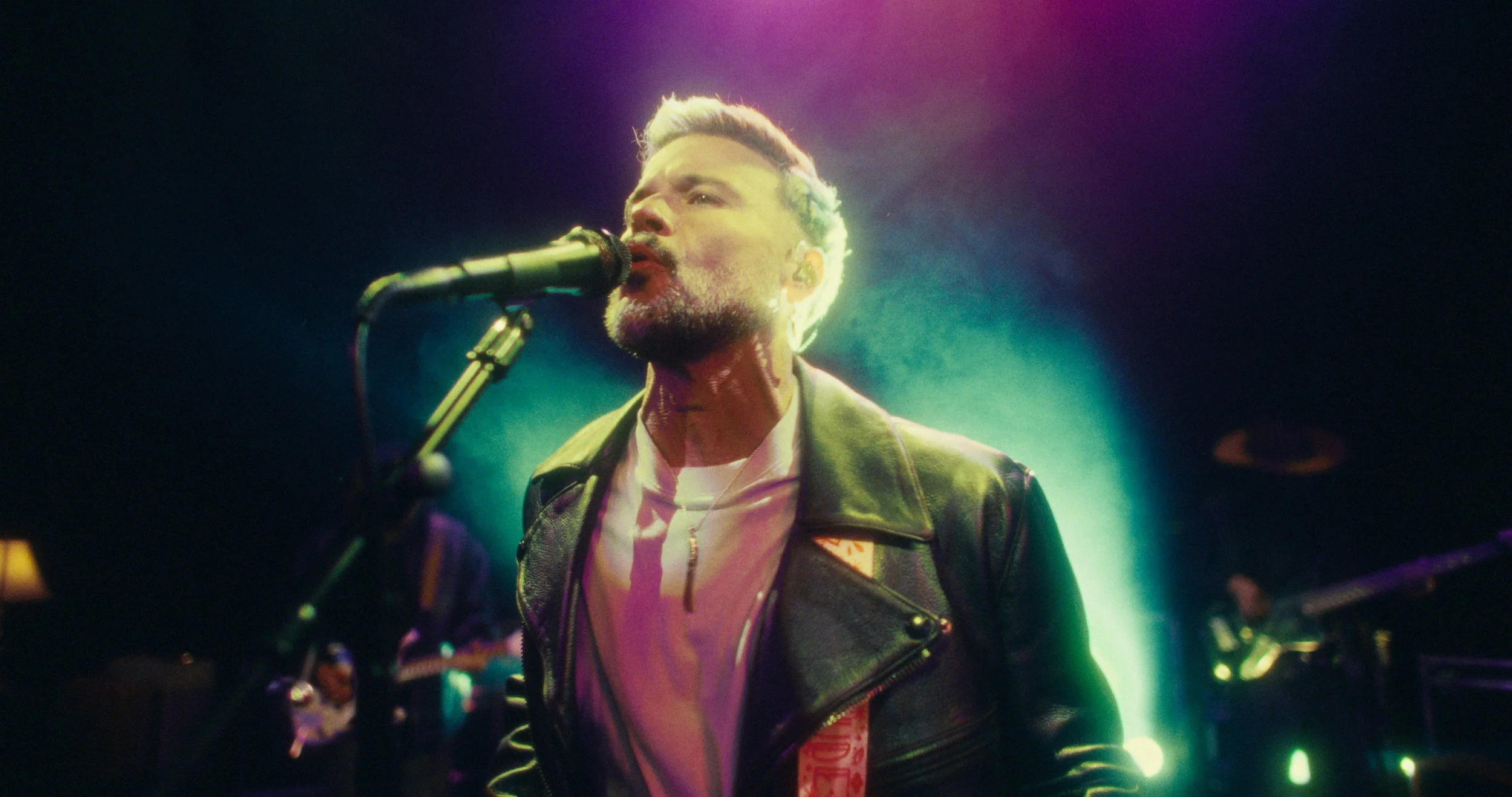 LA CARRETERA • PEDRO CAPÓ