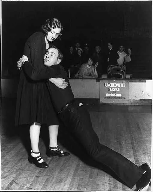  Wrightington Towers, Friday 26 March (end of term), 11.30am  [aka  Underwood &amp; Underwood,  Marathon Dancers Still Going , Illinois, Chicago (1930).    Image here: The Library of Congress, https://www.loc.gov/item/2012646313/] 