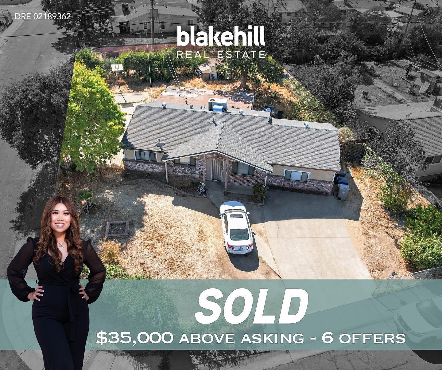 C L O S E D 📑🖊️ : We are extremely proud of our agent, Ashley @estateswithsu 🌟 

7690 52nd Ave is officially closed and on record.

This was her first ever listing and she handled it promptly and professionally. 👩🏻&zwj;💼
On this home she had re