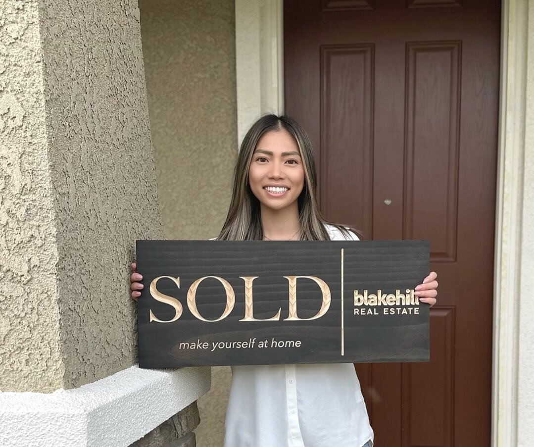 CLOSED! ✧ We are more than happy to be able to work with this wonderful gal again!  About 2 years ago, Sherry trusted us to sell her last house and now she has closed on her new one! 
We managed to negotiate this home $21,500 under list price + selle