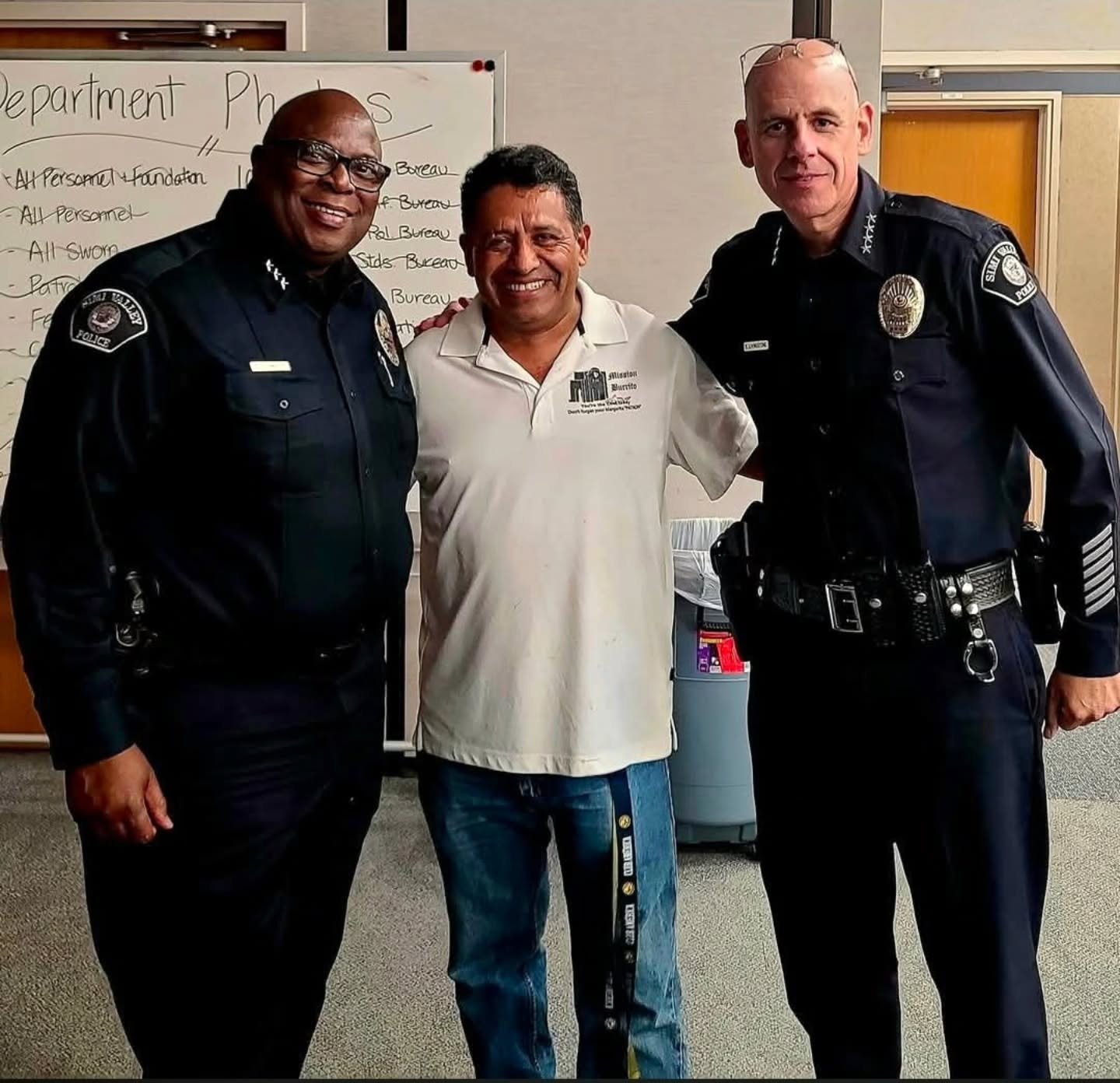 Dont forget to join us this saturday from 9-12 and have a cup of coffee and donut with one of our amazing Simi Valley  cops. 
#simivalleypolicedepartment #coffewithacop #jmmissionburrito