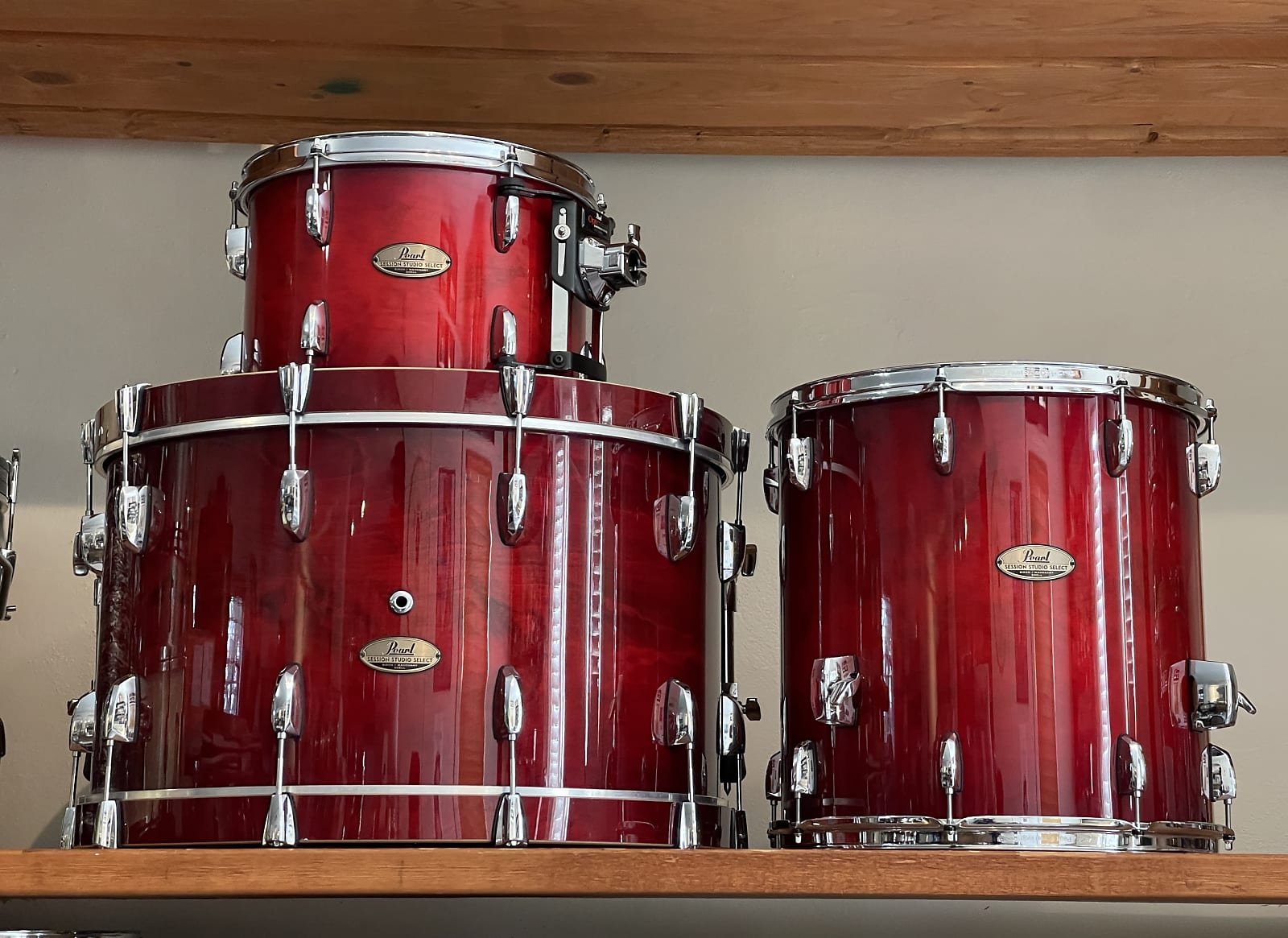 Pearl Session Studio Select 13/16/24 Antique Crimson Burst Drum Kit —  Rochester Drum Trade | We Buy, Sell, Trade, Modern & Vintage Drums