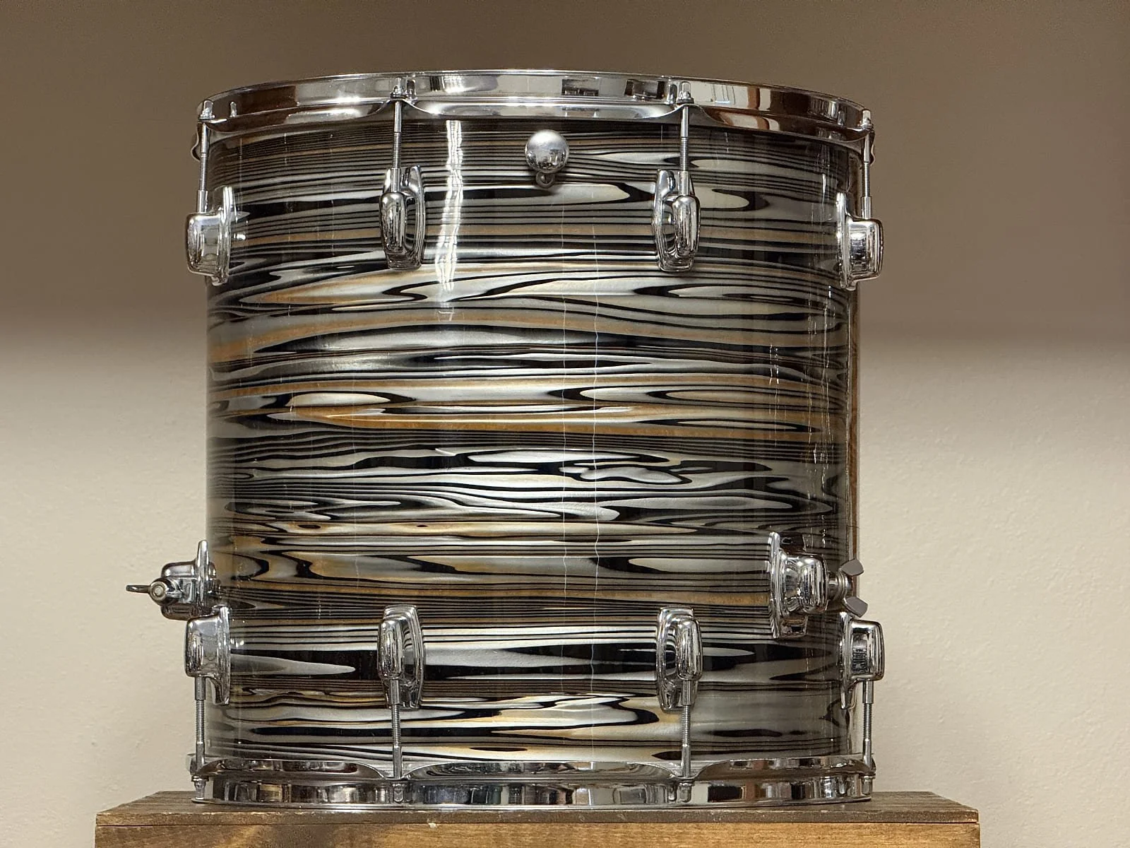 qjl9cqyhryan9uwp6keg.jpg