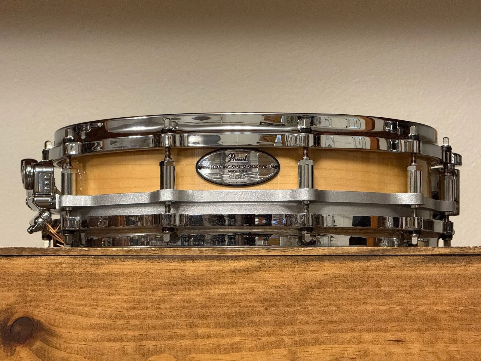 Pearl Maple 3.5x14 Free Floating Lacquer Snare Drum
