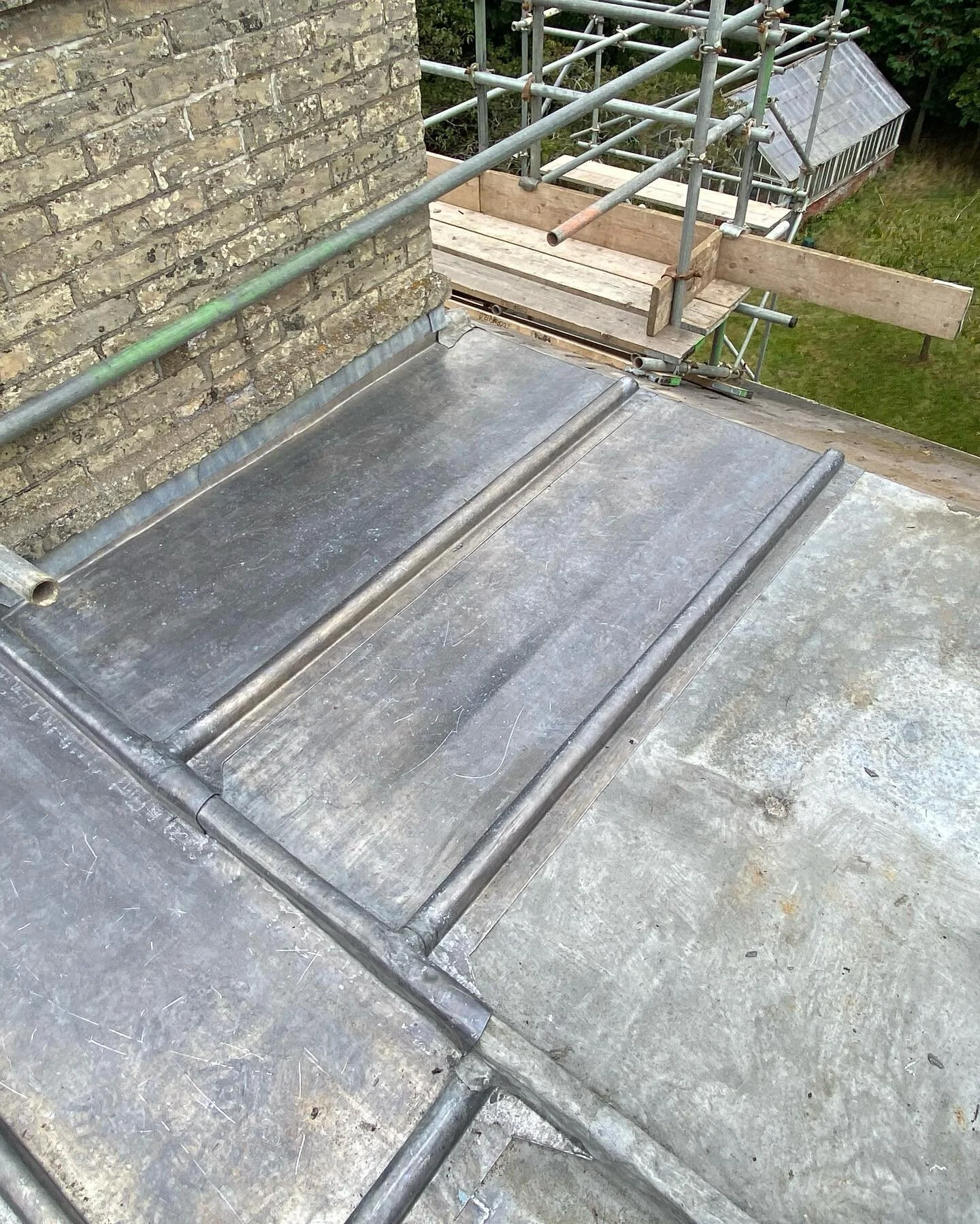 This roof really was in a mess, but as usual we made sure we stopped the leak until they wanted to do the whole roof in the future, 4m code 8 beasts 💪🏻 📞07983131947, #leadwork #leadworkers #leadworkspecialists #lead #leadworker #leadworks #leadroo