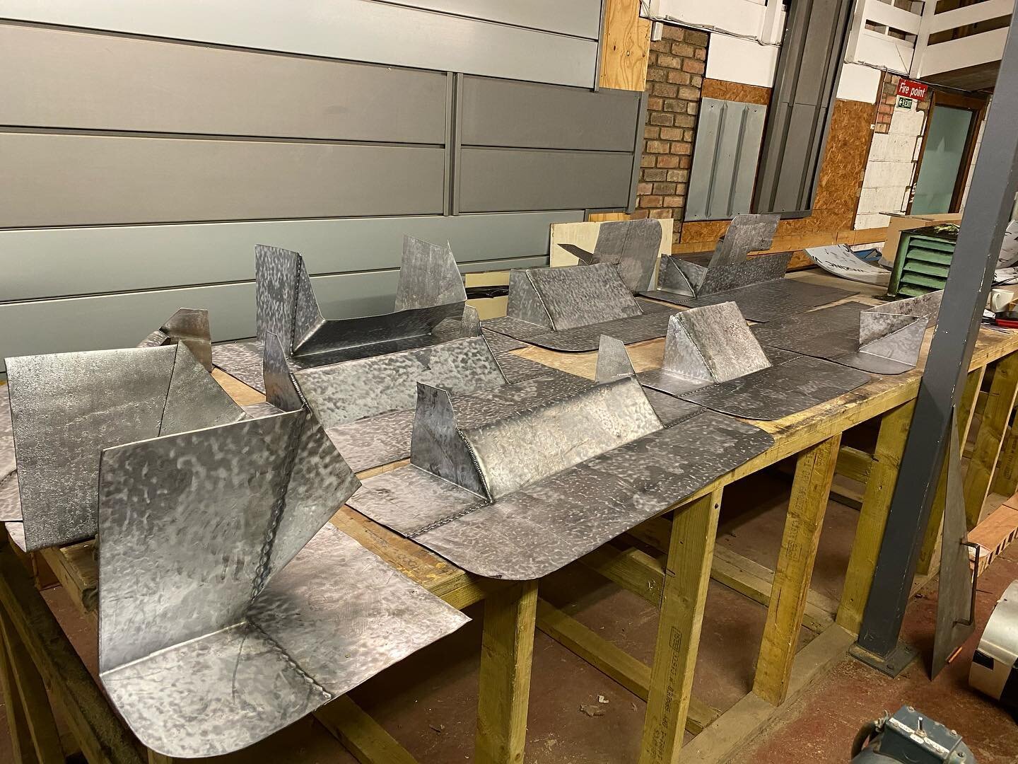 Been busy these last couple of days out of the rain,pre-forming, front aprons, back gutters and side flashings all ready to be fitted on custom sky lights on a shopping centre 📞07983131947 #leadroofing #leadroof #leadroofer #leadroofingspecialists #
