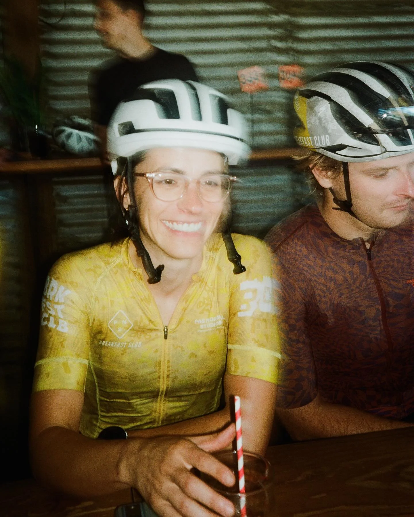Sunday miles and a lotta smiles because the temperatures are feelin&rsquo; a bit more crisp and we had way too much fun this morning 

MORE BREAKFAST MORE CLUB 😁

📸: @grantrogers