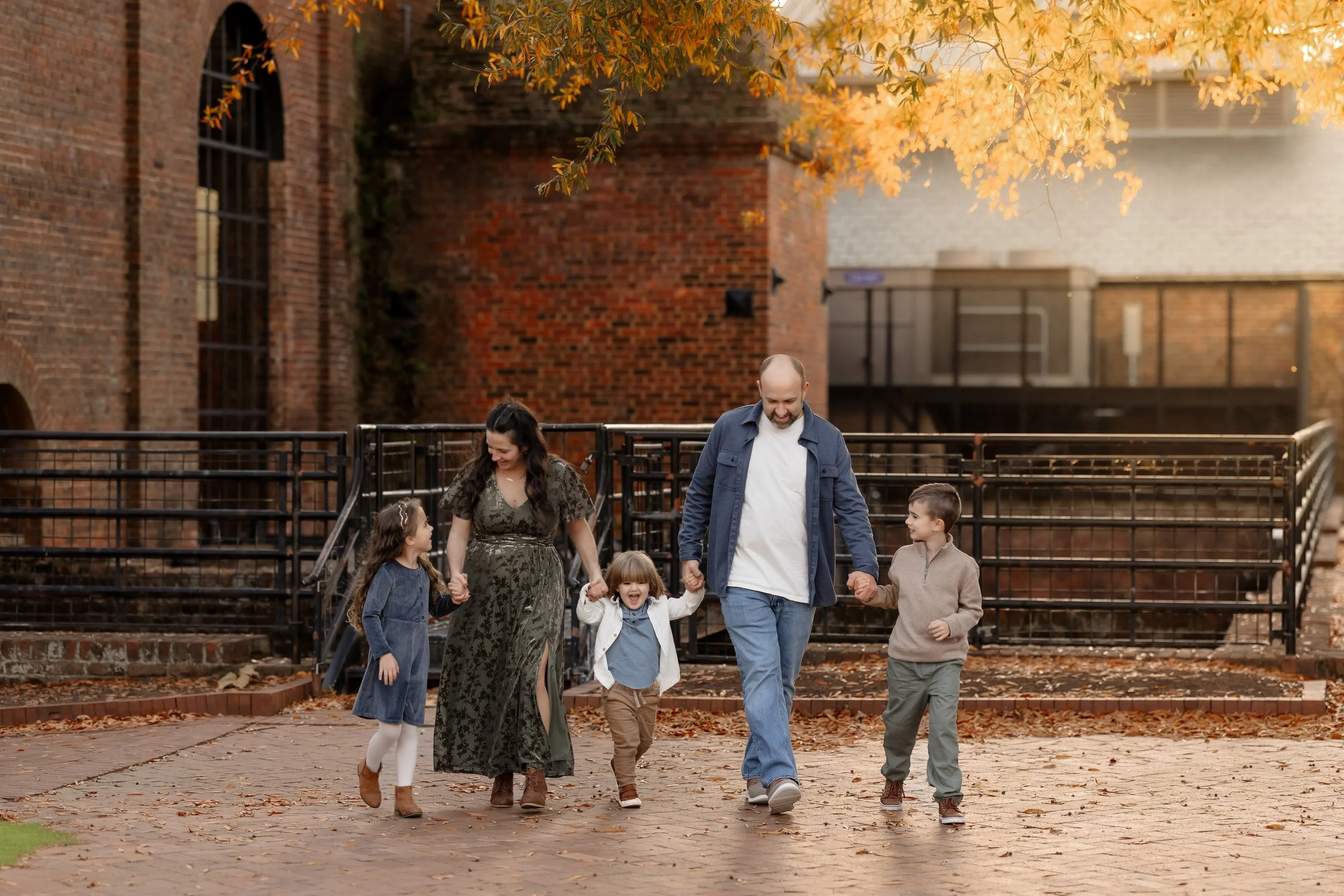 A Classic Richmond, VA photo session on the James River