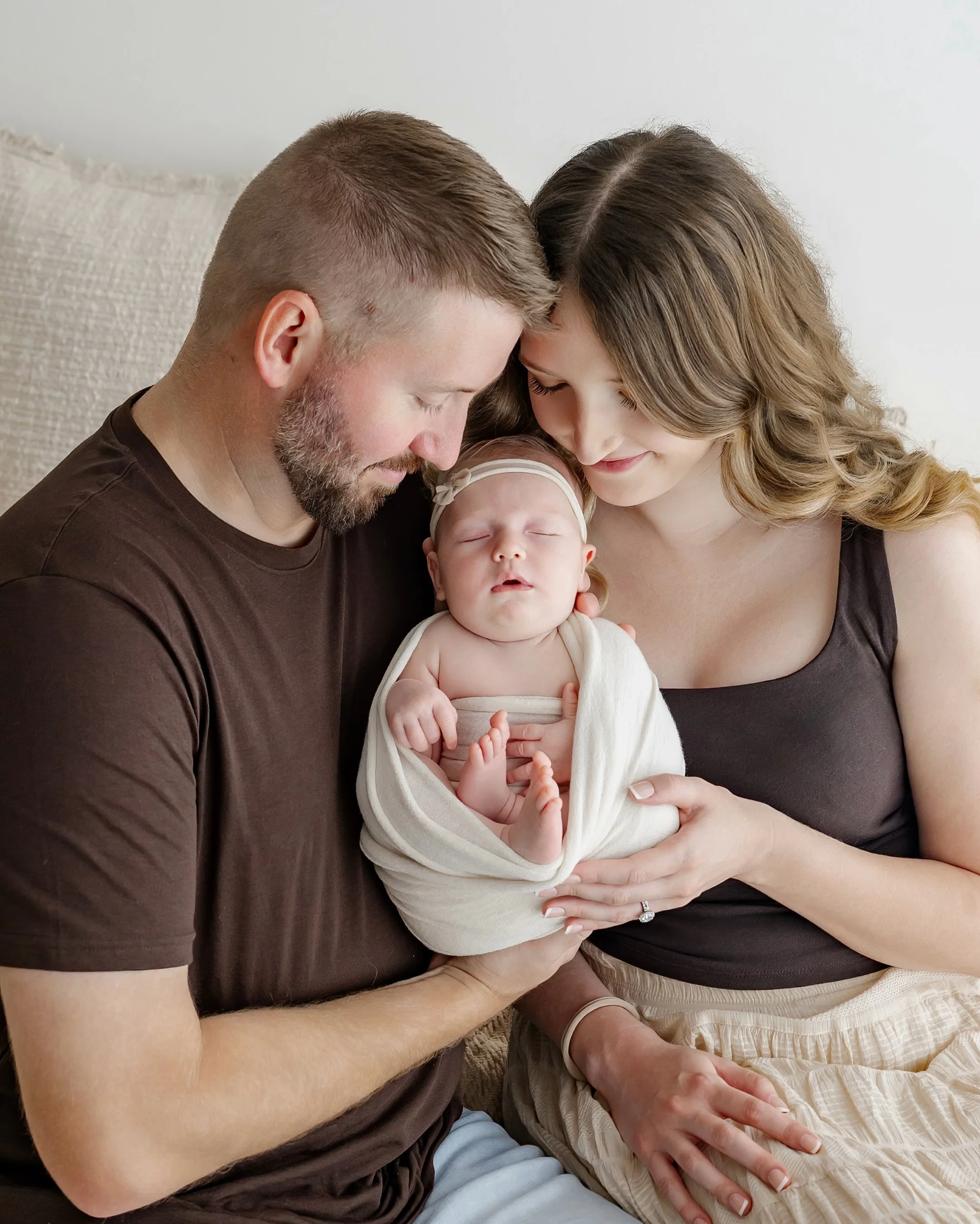 This adorable little girl was six weeks old for her newborn session, which is a little past the age I typically recommend&mdash;but she clearly didn&rsquo;t get the memo! She was one of the most relaxed, calm babies and slept through most of her sess