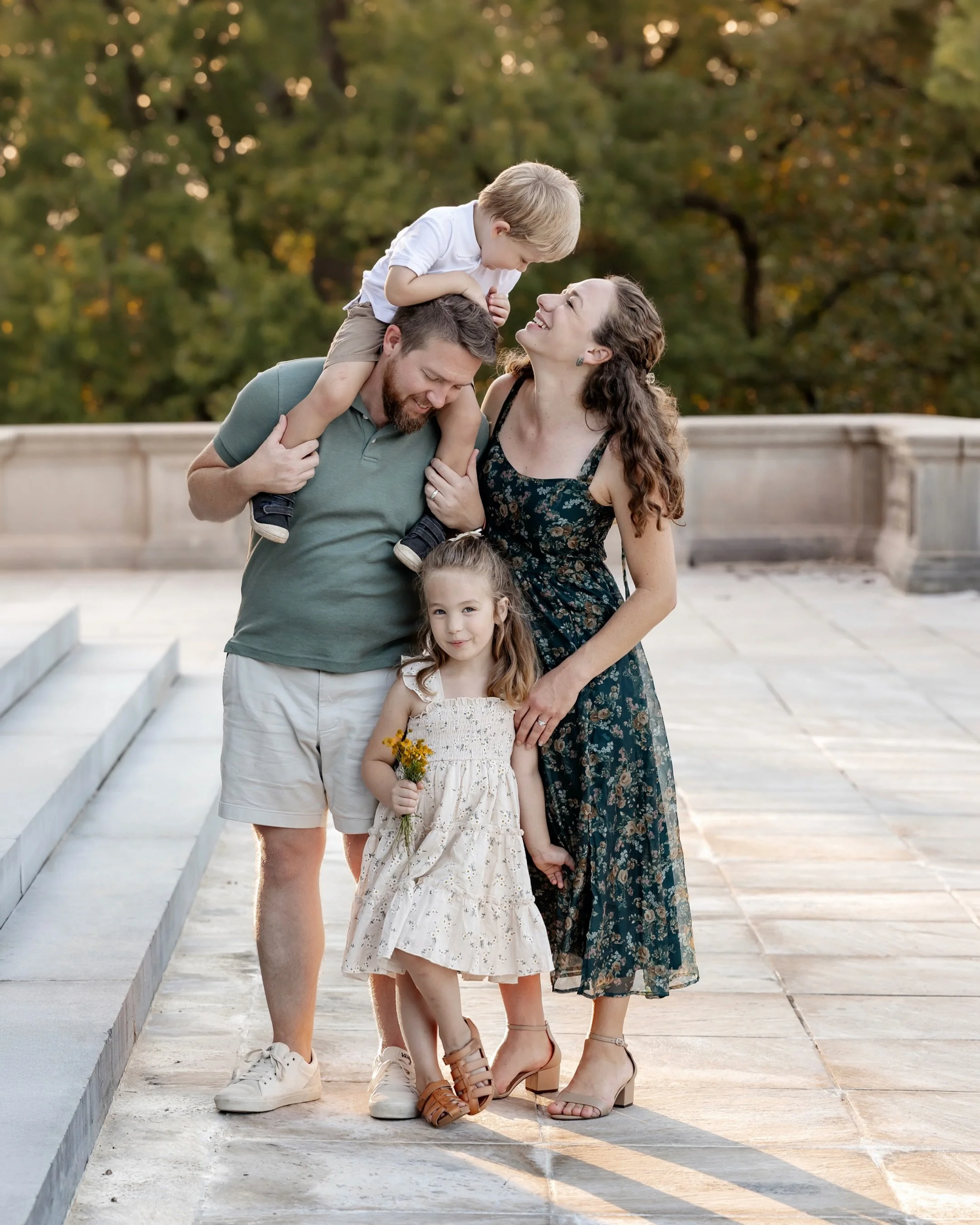 I knew this session was going to be adorable the second their daughter walked up carrying a little yellow bouquet of flowers she had just picked. 💛

I always love photographing this family. They&rsquo;re so much fun, and there&rsquo;s never a shorta