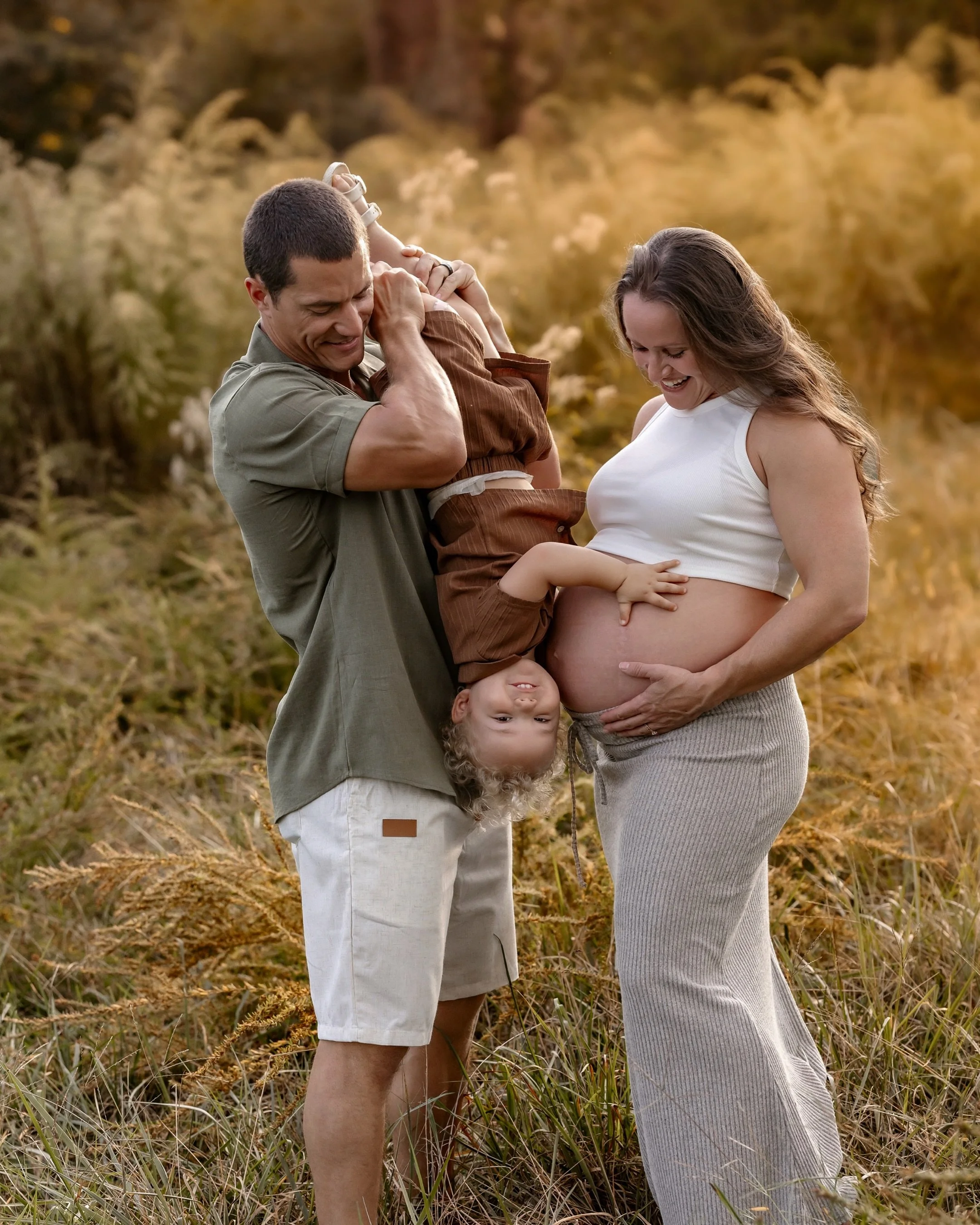 I am SO excited for this sweet family as they get ready to welcome their newest little one! 🤍

I&rsquo;ve had quite a few maternity sessions mixed in with all my fall minis lately, and I get genuinely excited for every family getting ready to welcom
