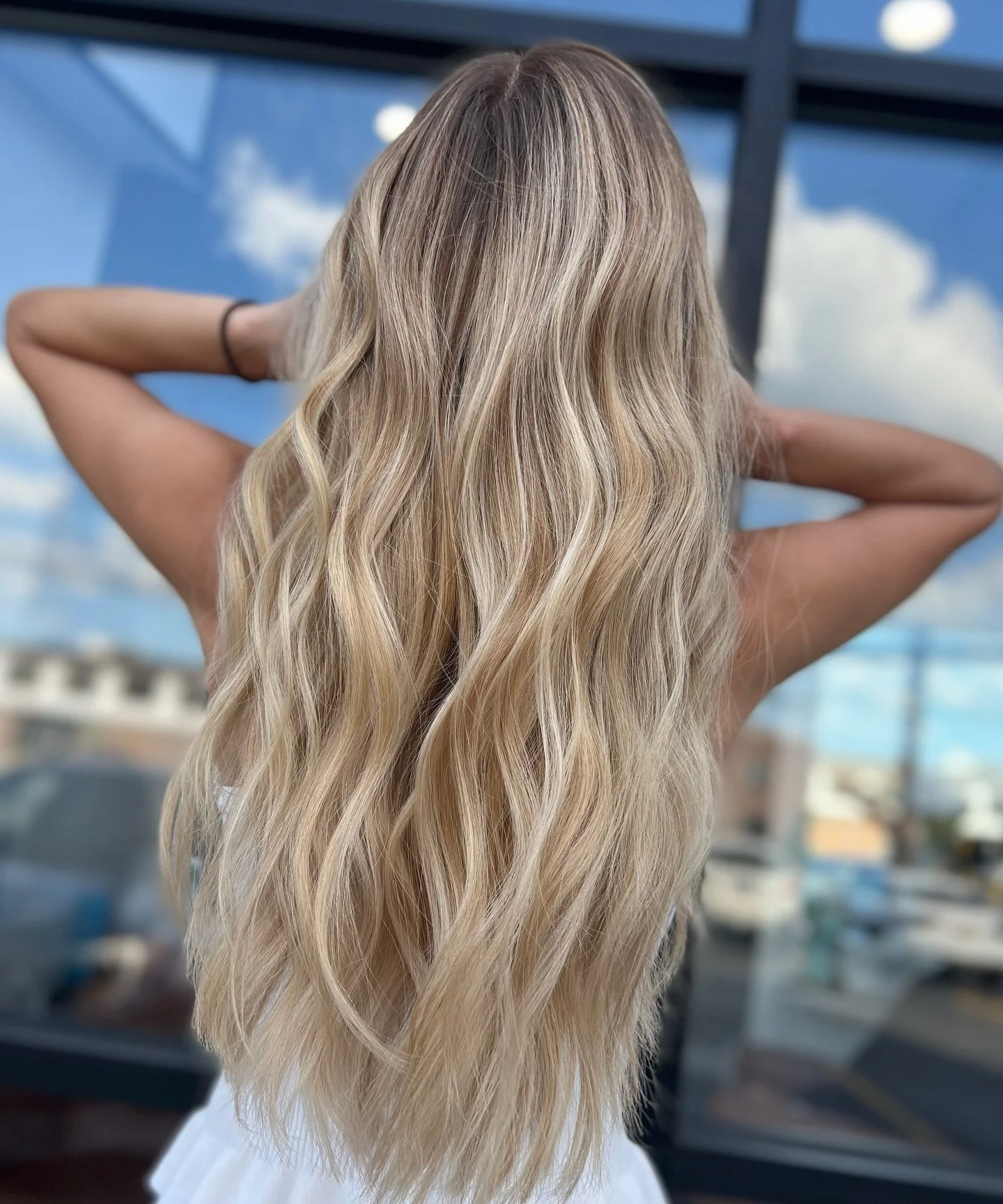 High Impact Blondie 🤍

Stylist : @styledby_ehernandez