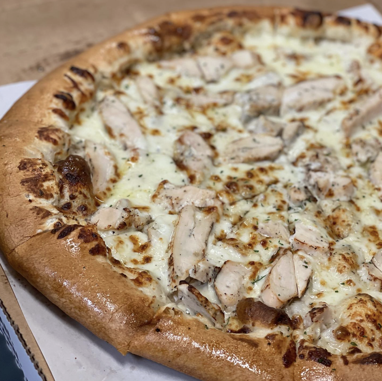 Why Durkin’s Pizza Is the Best Pizza in McKinney for Family-Friendly Dining