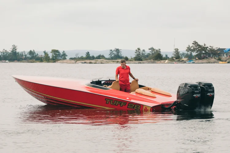 TUFF 28 — Tuff Marine