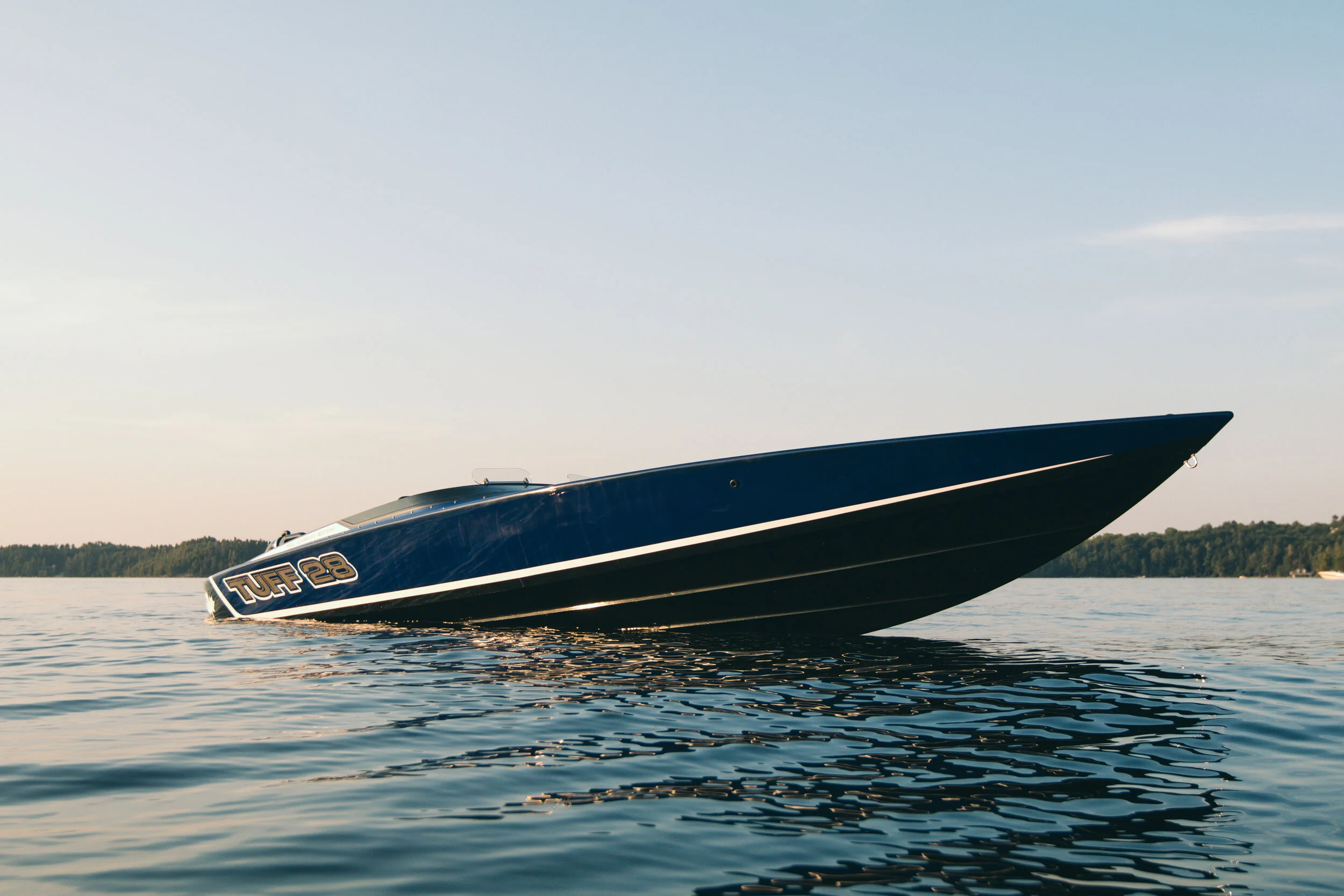 TUFF 28 — Tuff Marine