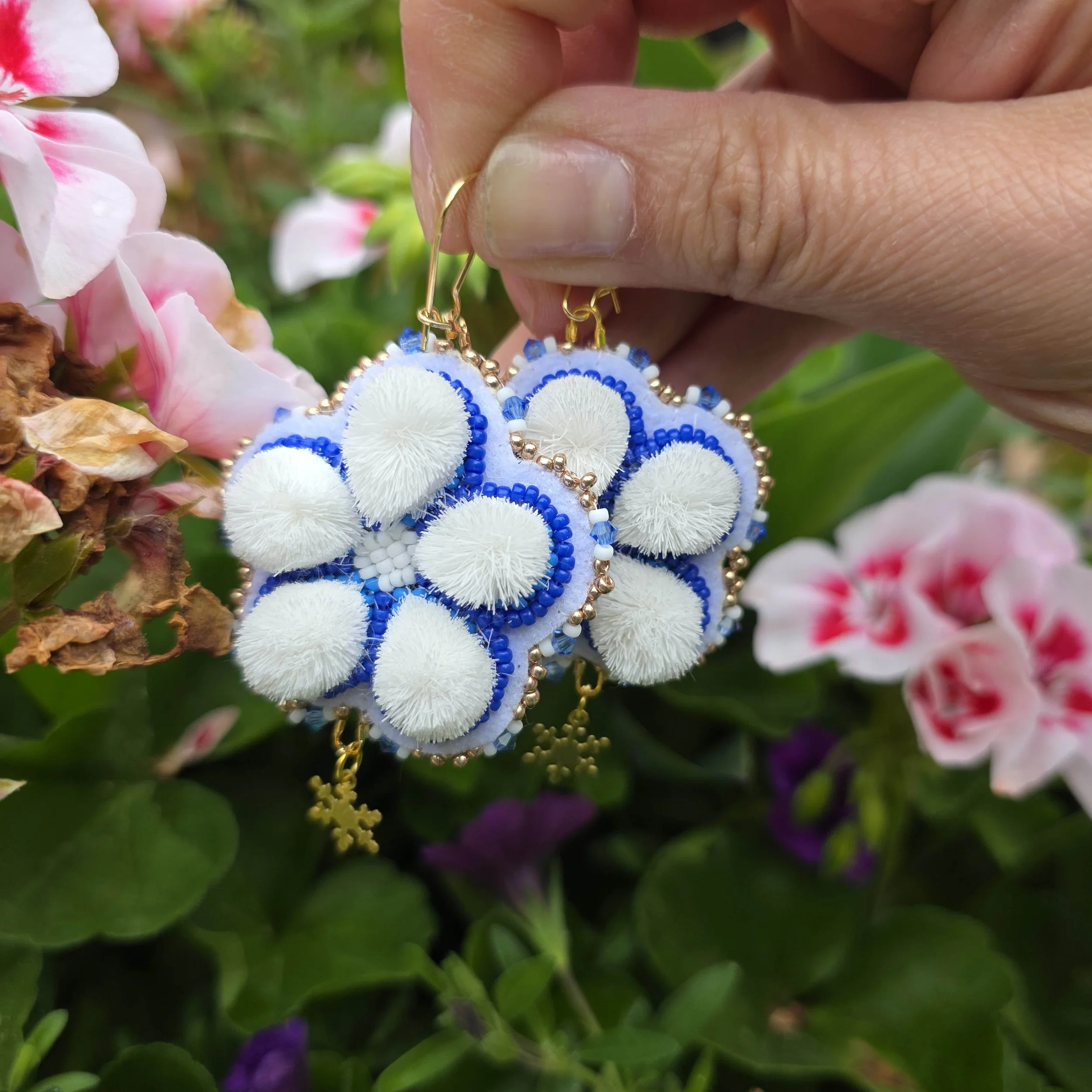 blue snow 1.jpg