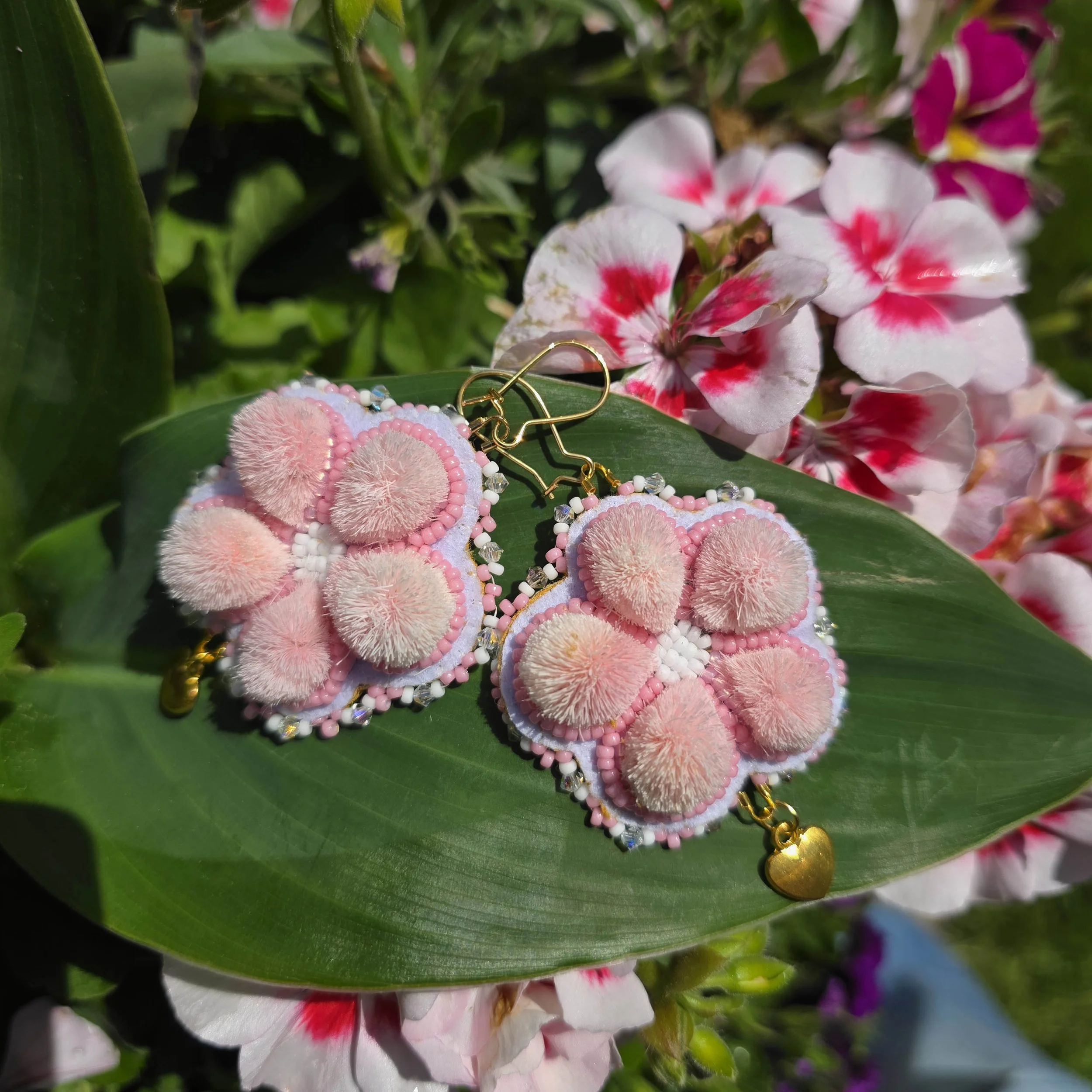 Flower earrings pink.jpg