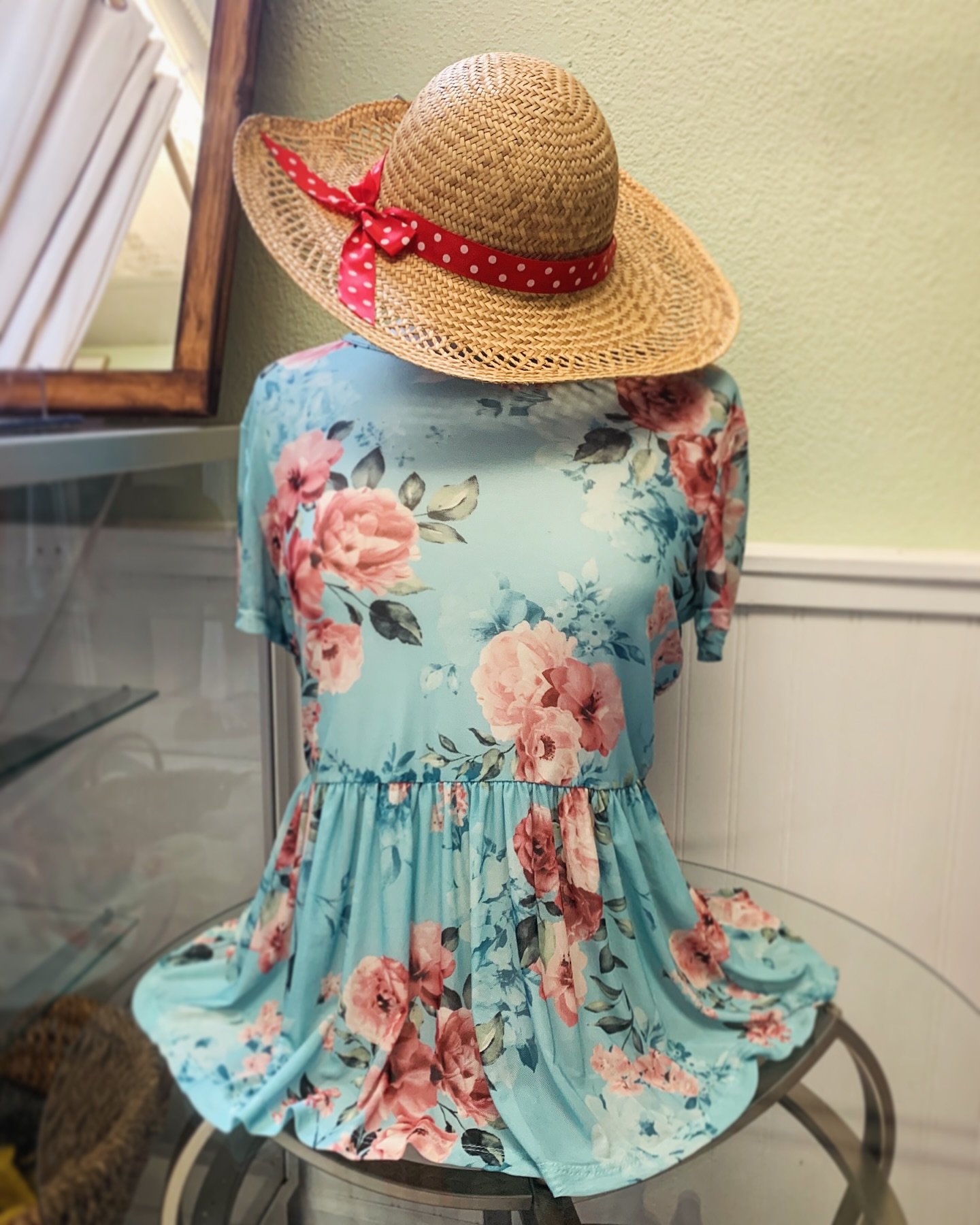 Spring Vibes in the shop! 🍃 🌼 

#newinventory #springshopping #shoplocal #osoyoosbc