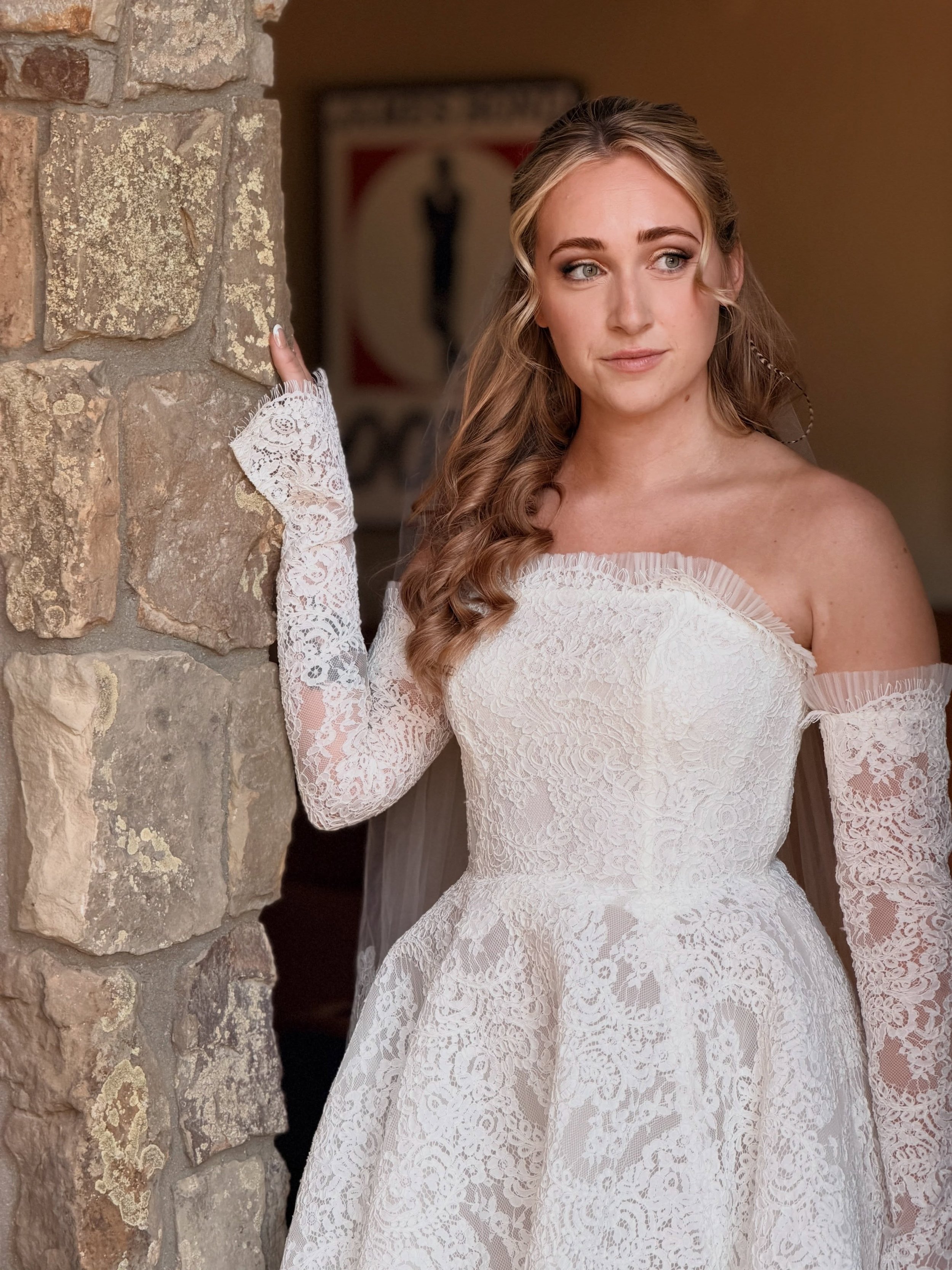 When your bride is this gorgeous, the hair and makeup practically do themselves. 😍✨

Getting to spend the entire wedding weekend with this beauty in Vail was pretty much the dream. From getting her ready for the rehearsal dinner to wedding-day glam,
