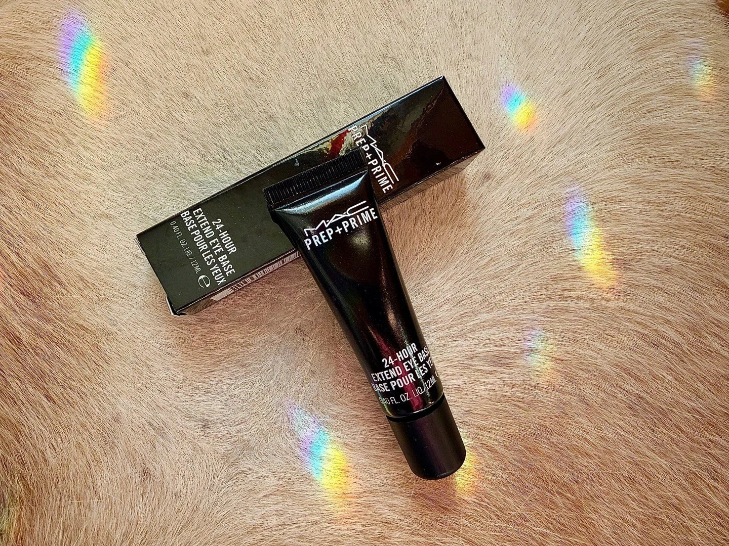 I&rsquo;m not dramatic, but I genuinely cannot live without the MAC Pro Longwear Paint Pot 🤍 I&rsquo;ve used it for years&mdash;through long salon days, weddings, busy mom life&mdash;and it has never let me down. It keeps eyeshadow exactly where it 