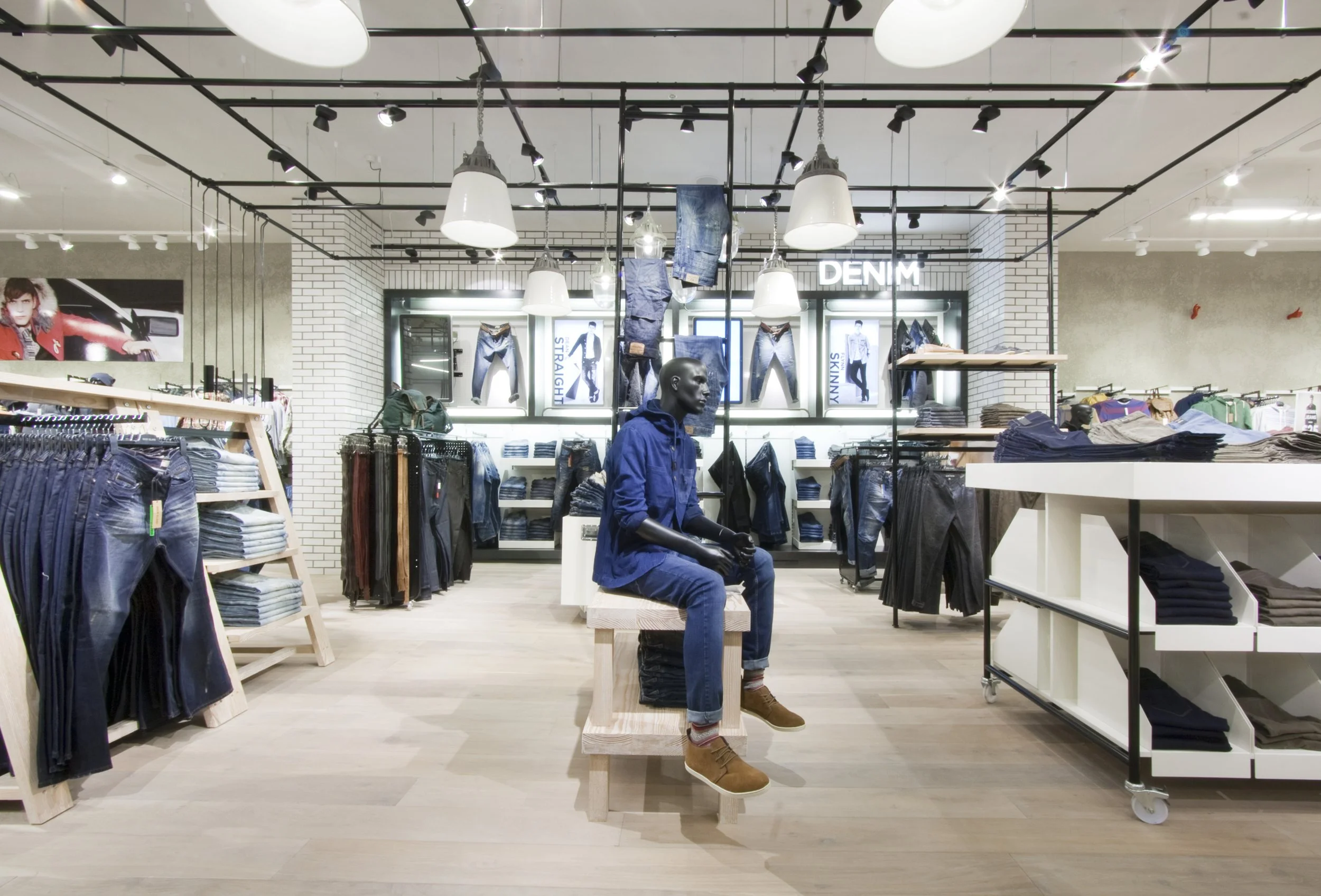 retail-store-signage-design.jpg