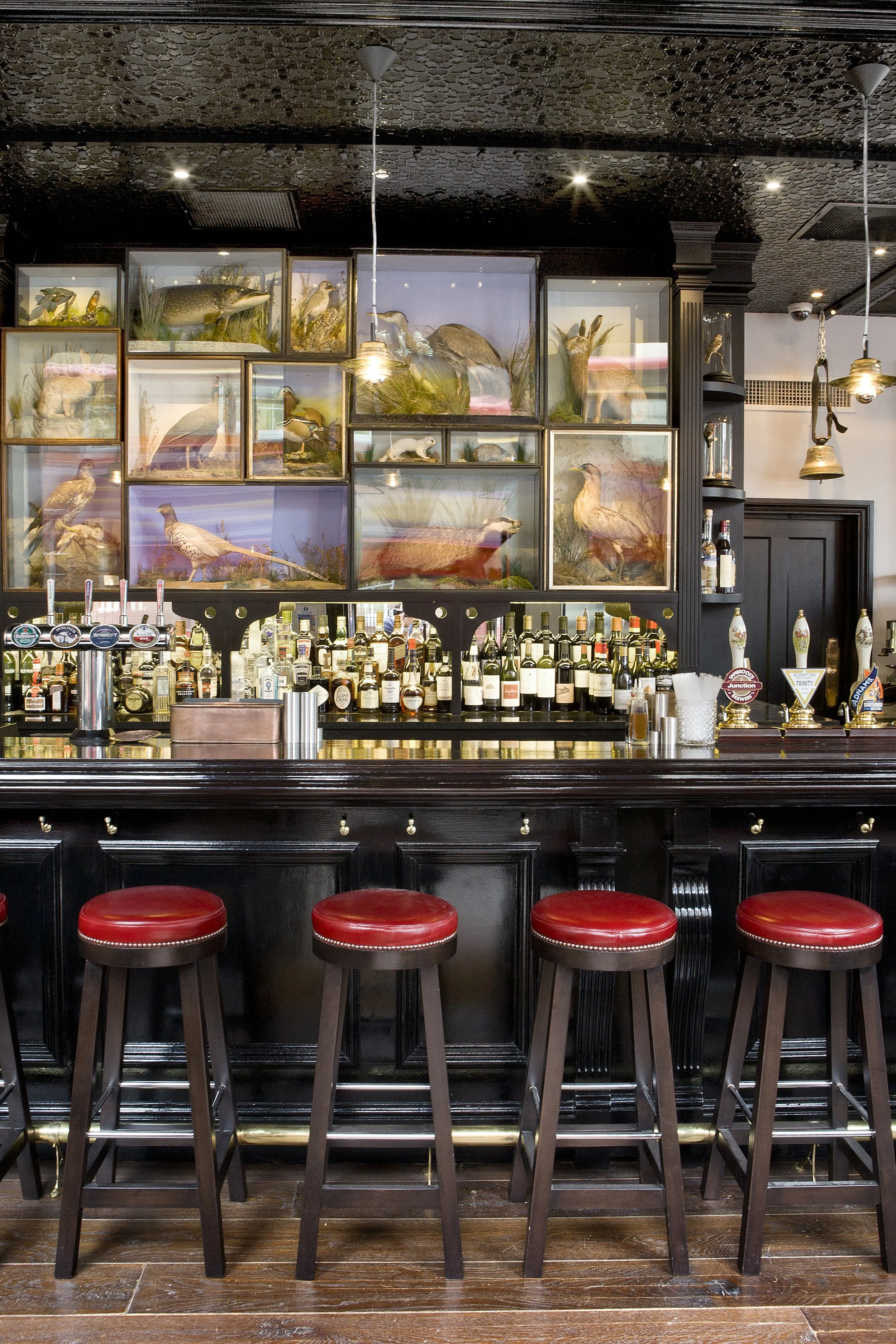 interior-design-in-hospitality-industry.jpg