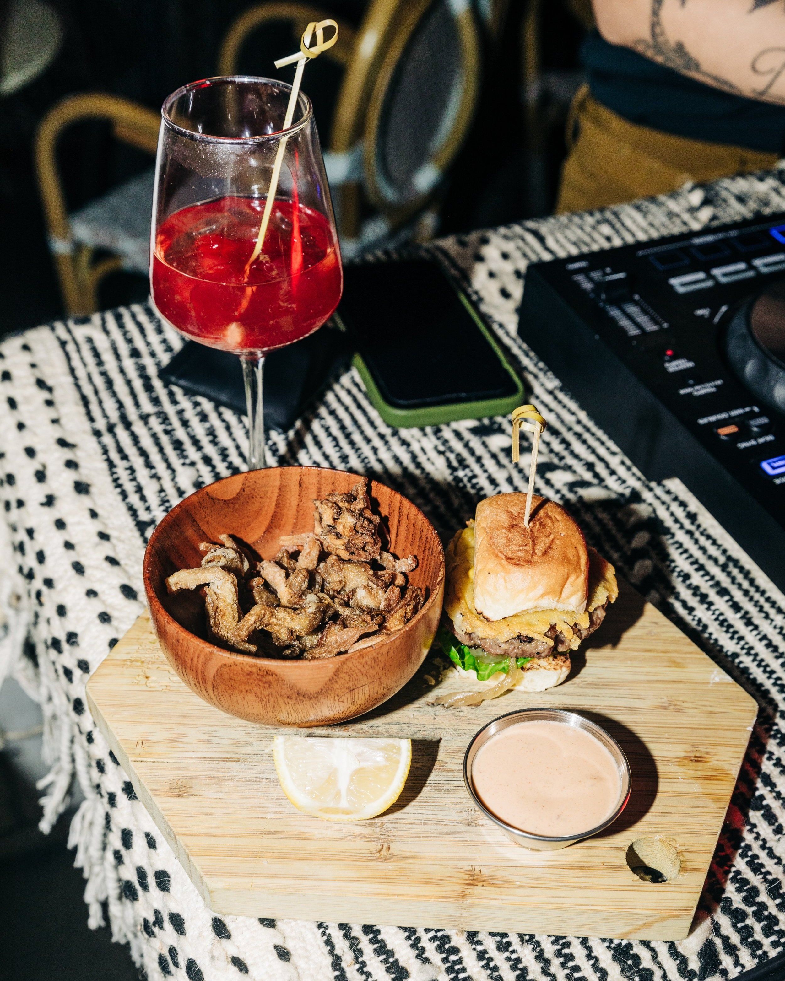 Copy+of+Listen+Bar+x+Butcher_s+Daughter+NYC+Event-78.jpg