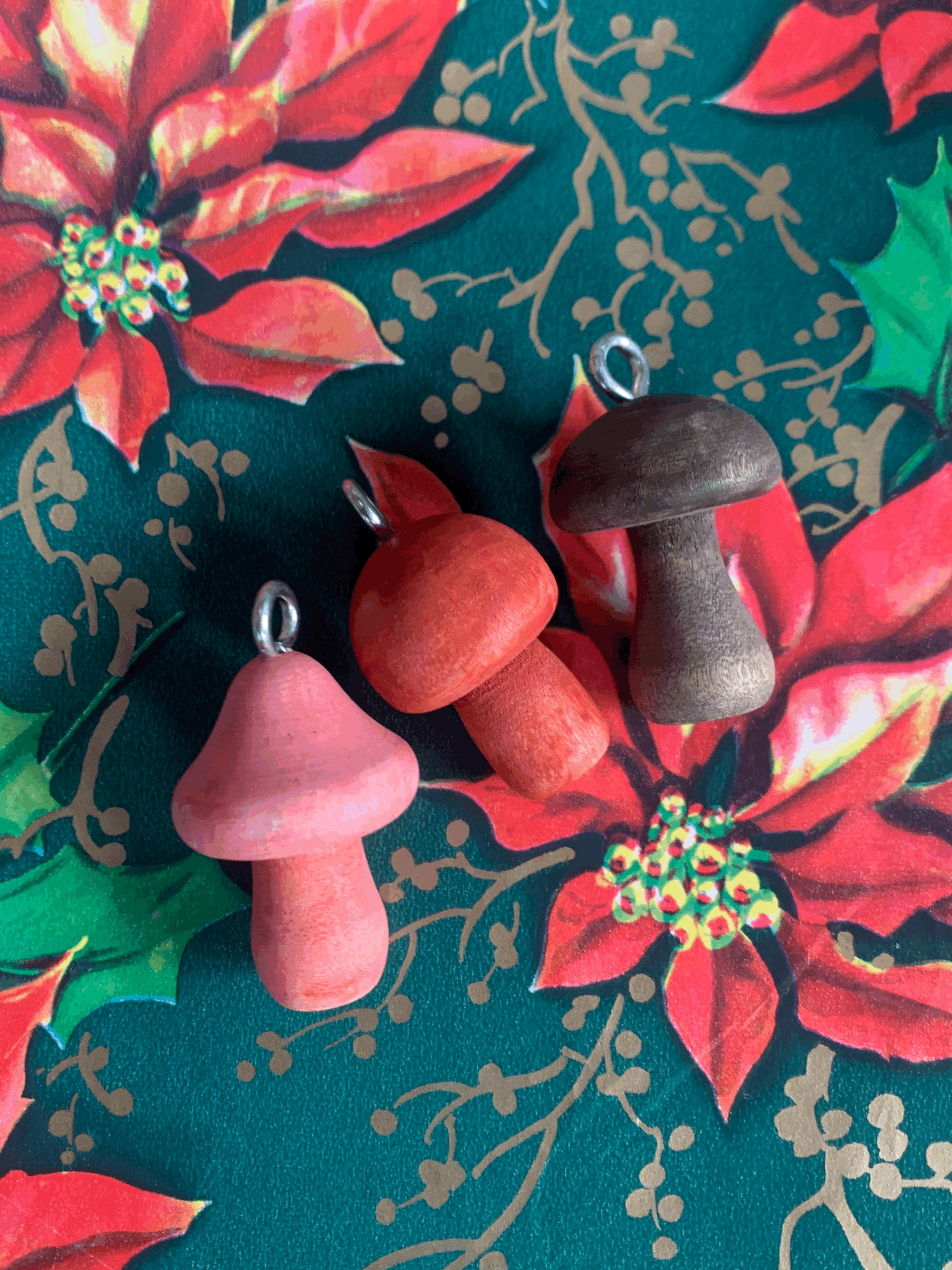 WOOD MUSHROOM PENDANTS