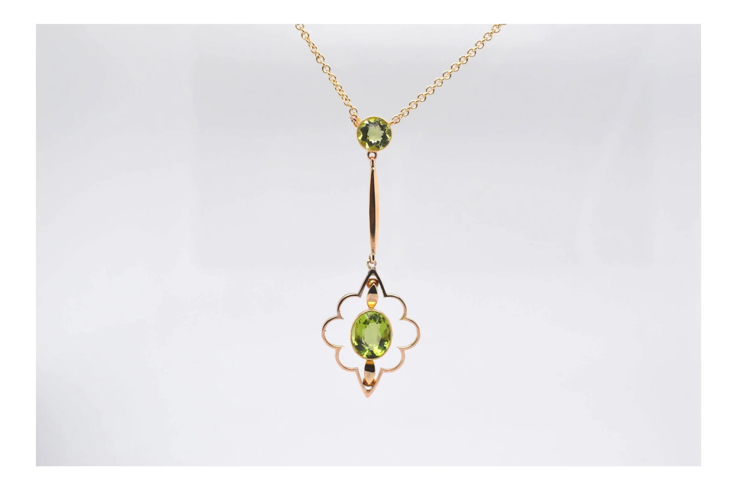 9ct Peridot Necklet Price Band B (£250 - £500) CL12