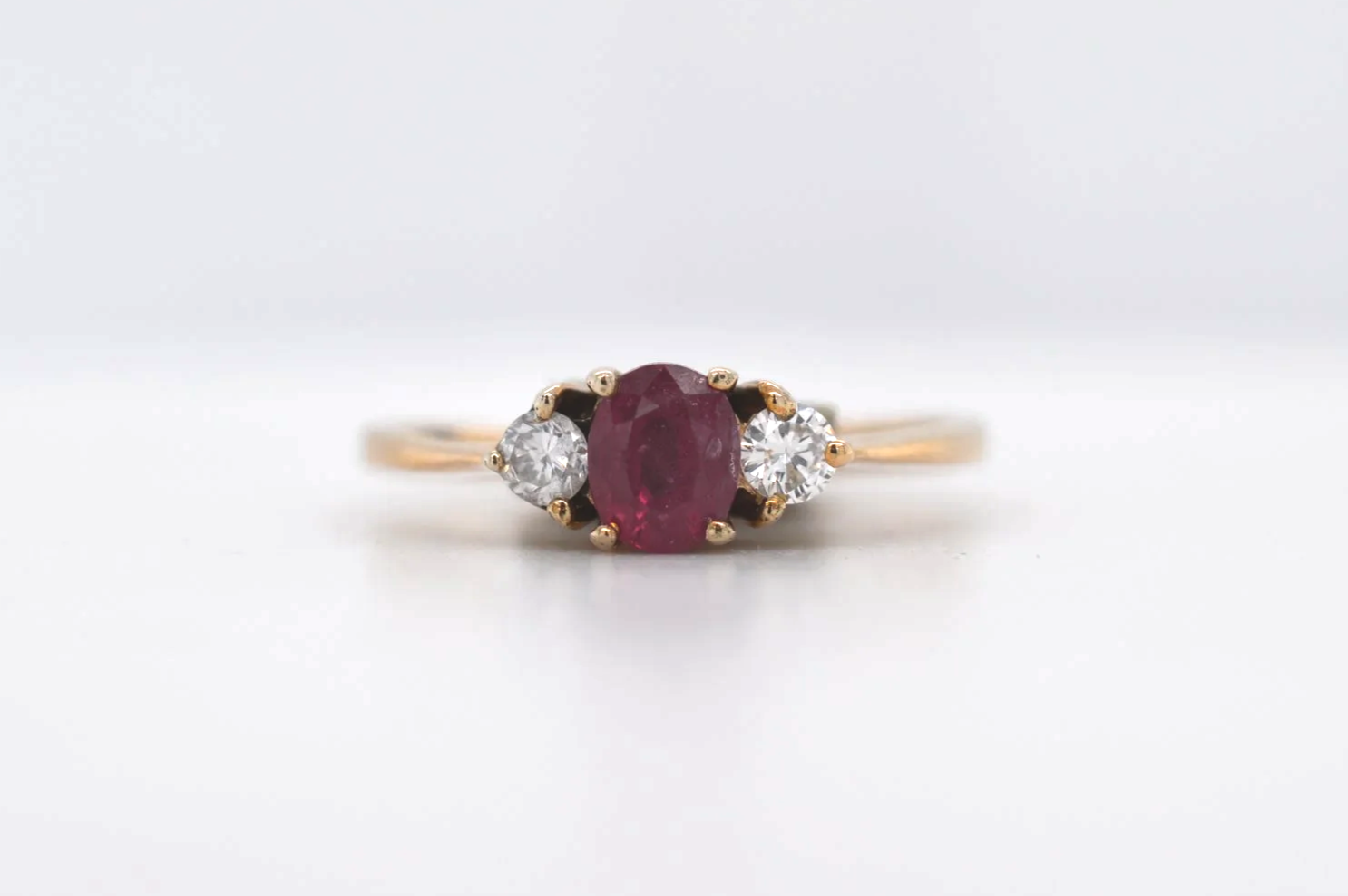 9ct Ruby & Diamond Trilogy Ring Price Band A (£0 - £250) EM27