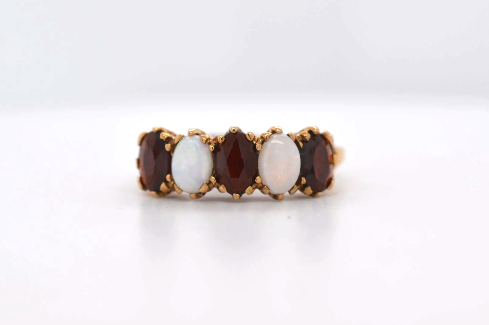 9ct Ruby & Opal Price Band A (£0 - £250) ED17