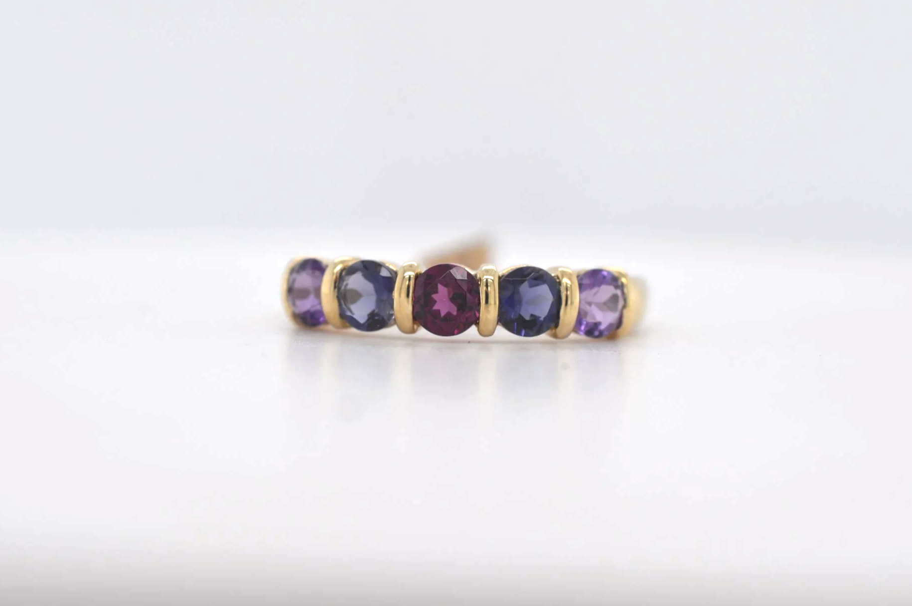 9ct Multistone Ring Price Band A (£0 - £250) ES17