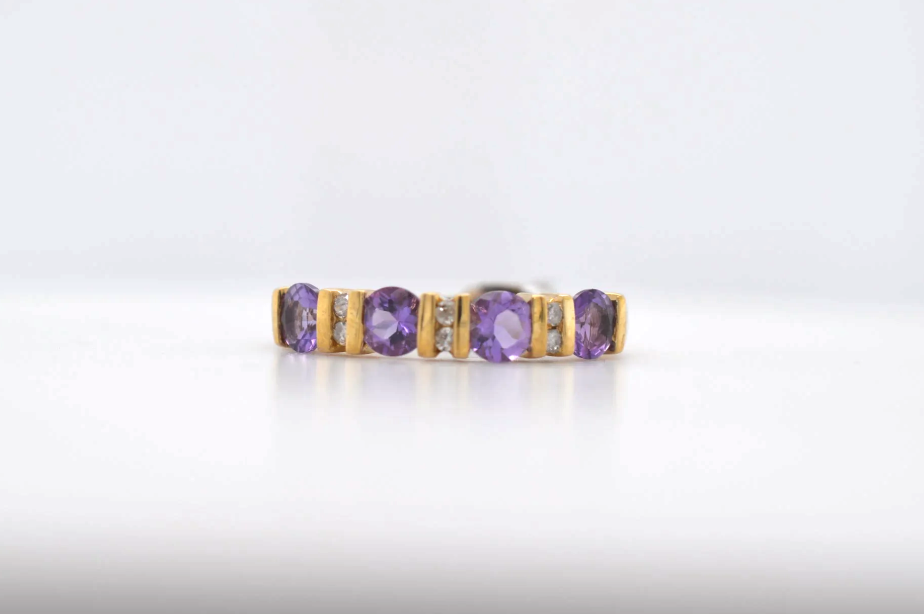 9ct Amethyst & Diamond Ring Price Band A (£0 - £250) EK02