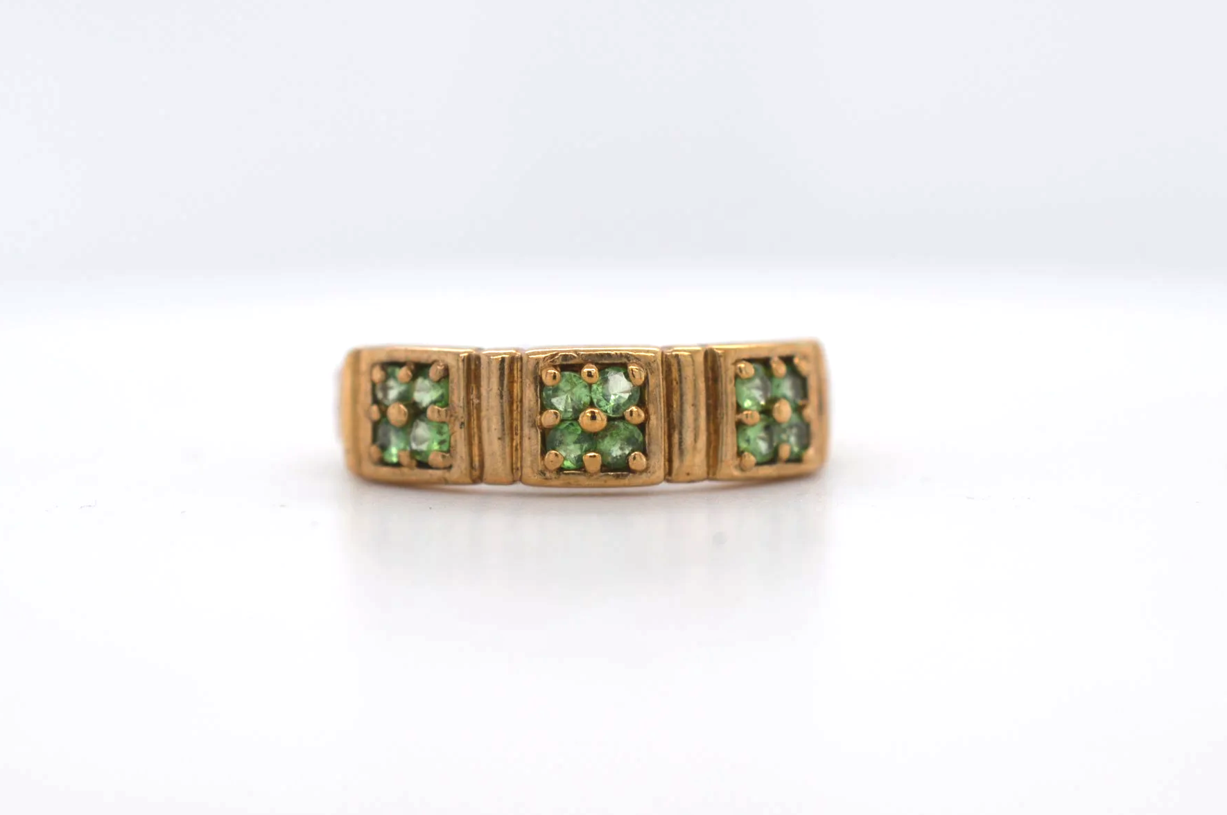 9ct Peridot Ring Price Band A (£0 - £250) DP28