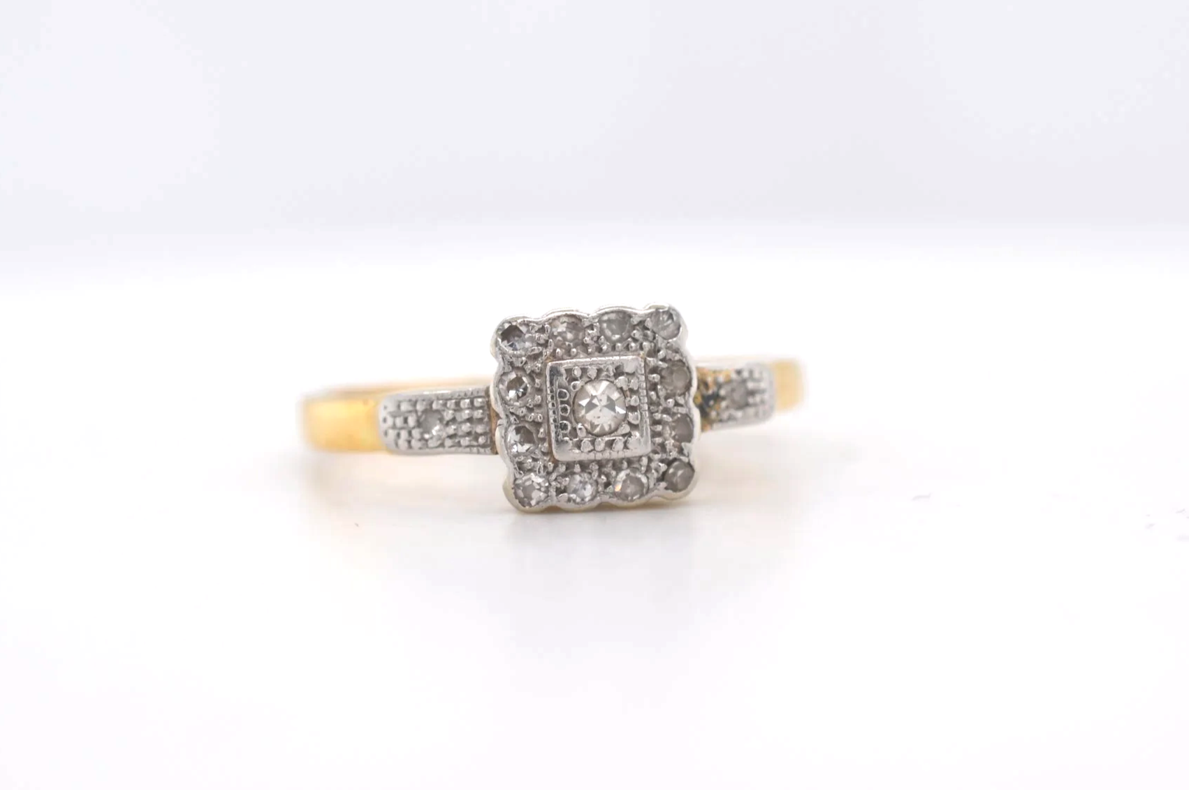 18ct Diamond Cluster Price Band A (£0 - £250) 5R4