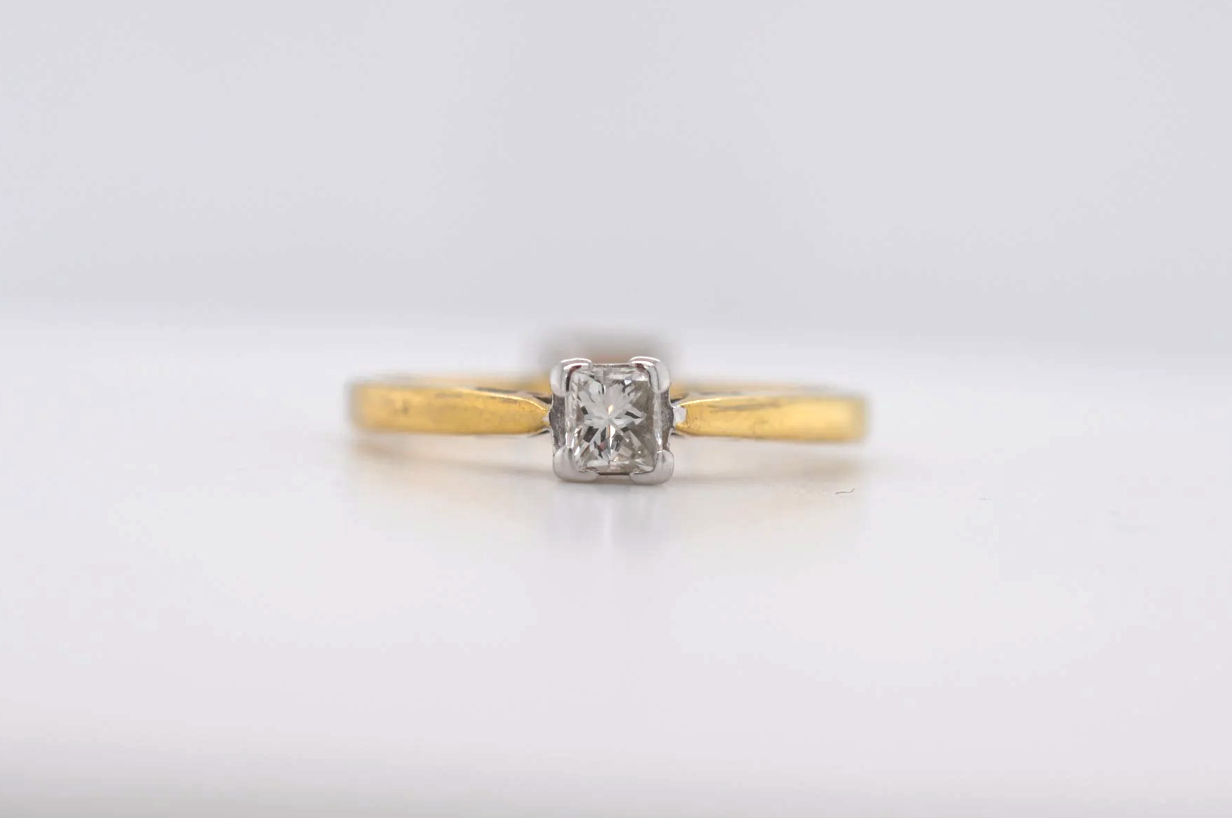 18ct Diamond 0.25ct Princess Cut Price Band B (£250 - £500) DK22