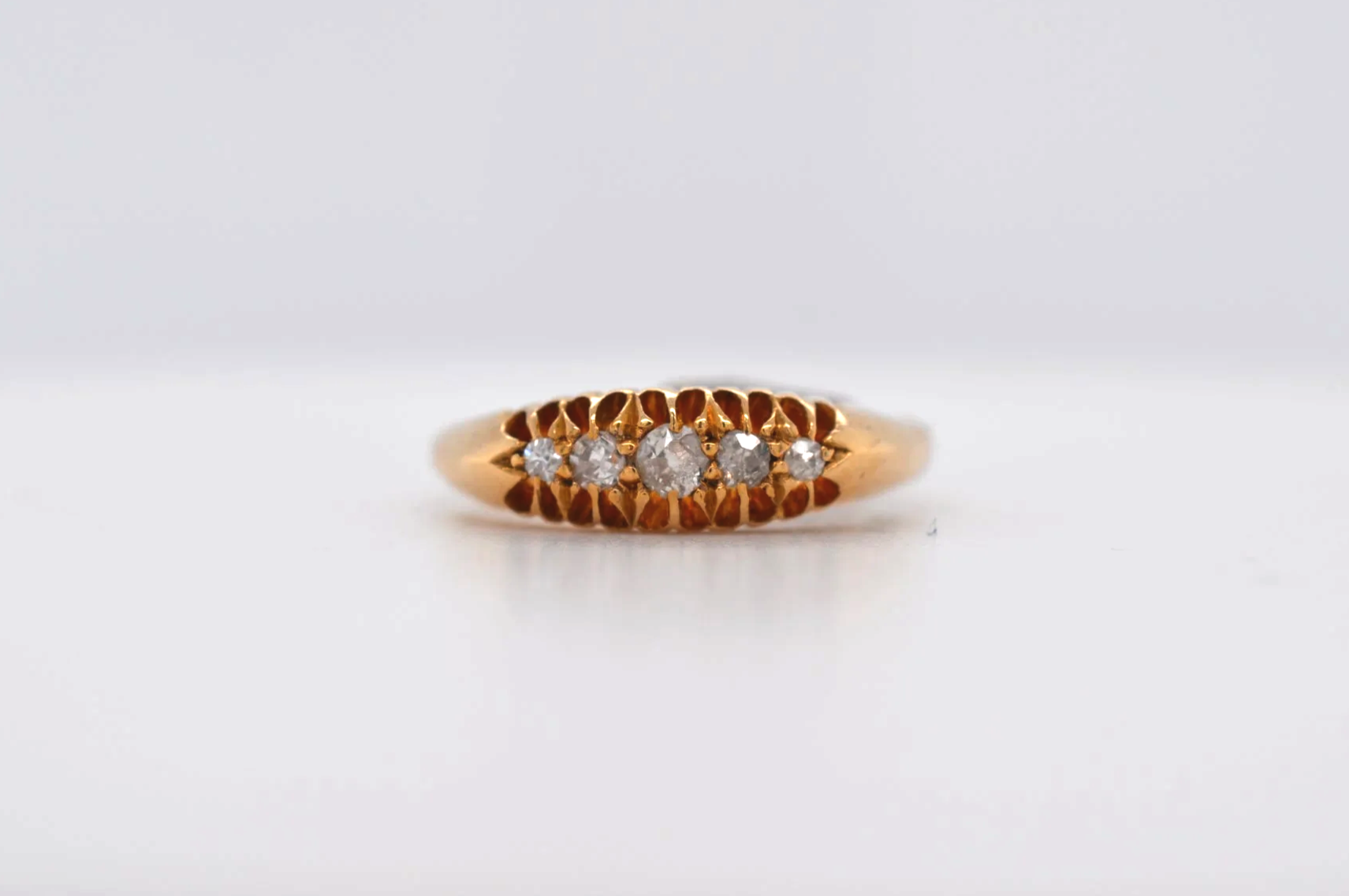 18ct Old Cut Diamond Ring Price Band B (£250 - £500) EA01