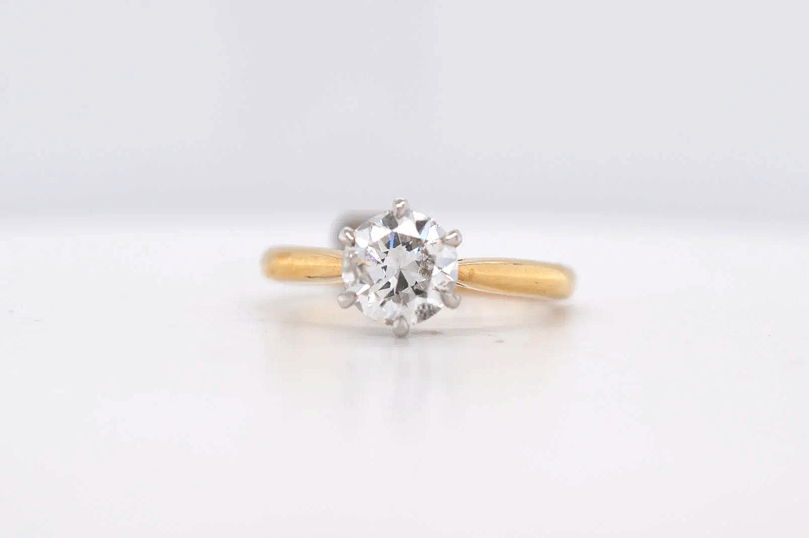 18ct Diamond 1.00ct Solitiare Price Band J (£2,500 - £3,000) EG26