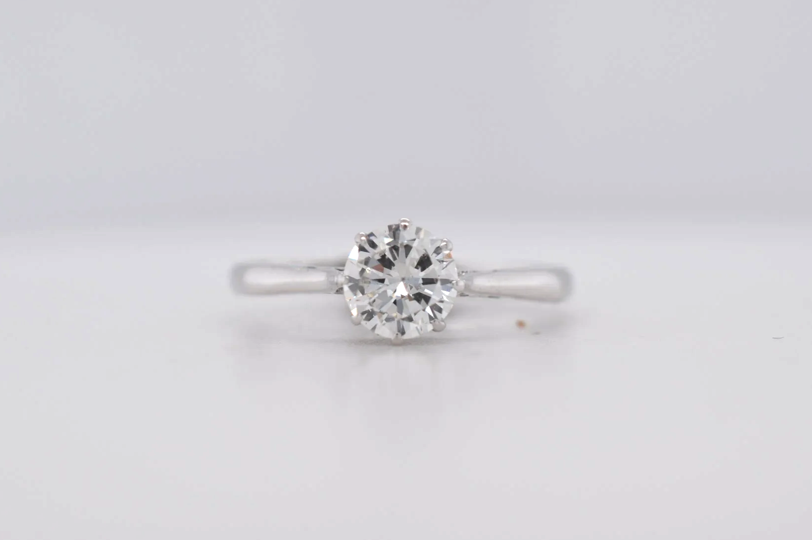Platinum 0.75ct Diamond Solitiare Price Band G (£1,500 - £1,750) EL30