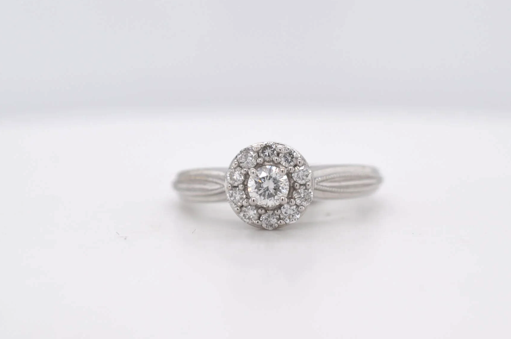 9ct White Gold 0.40ct Cluster Price Band B (£250 - £500) EM11